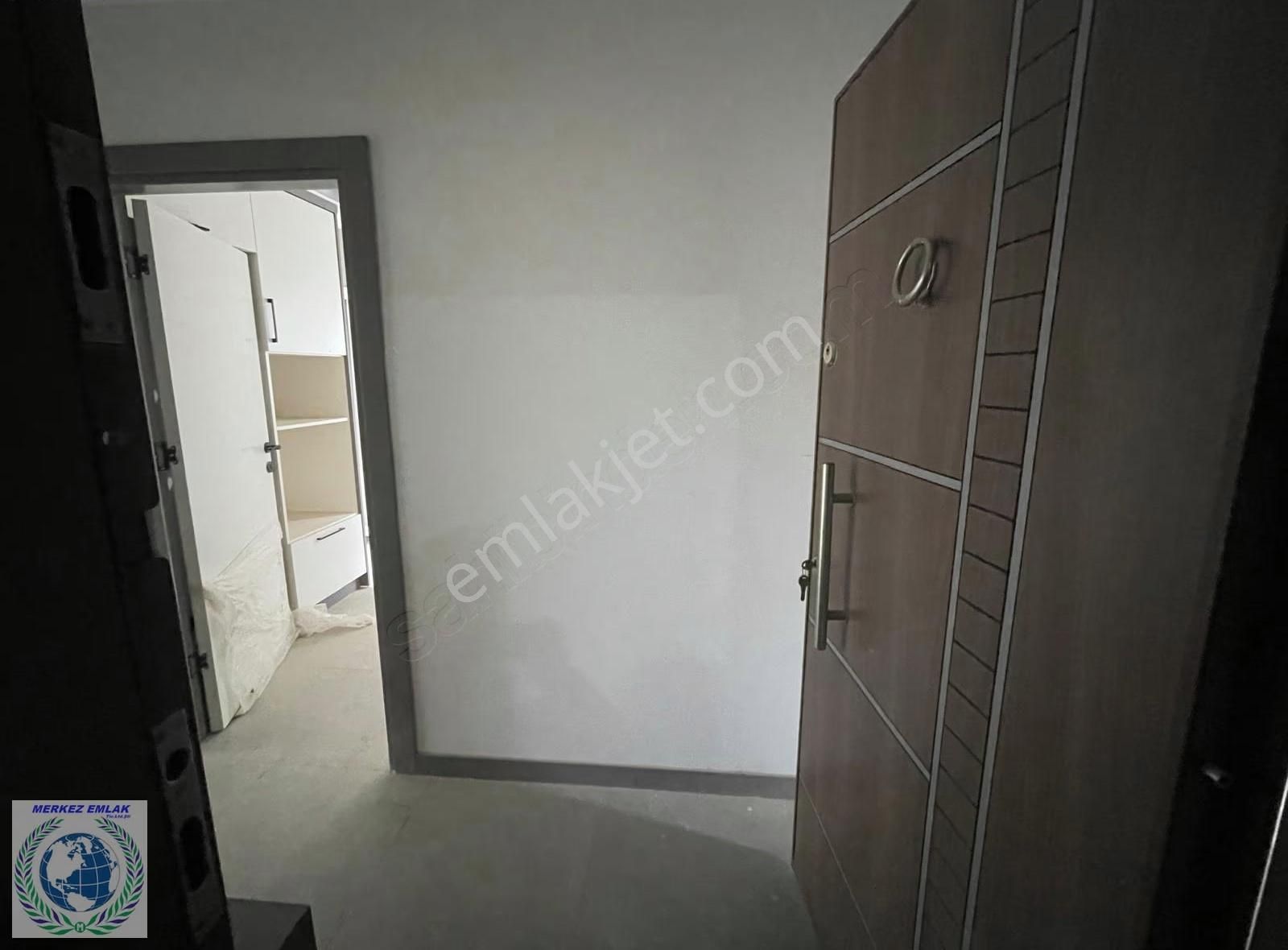 Ünsalda Satılık 2+1 90m2 3. Kat Daire