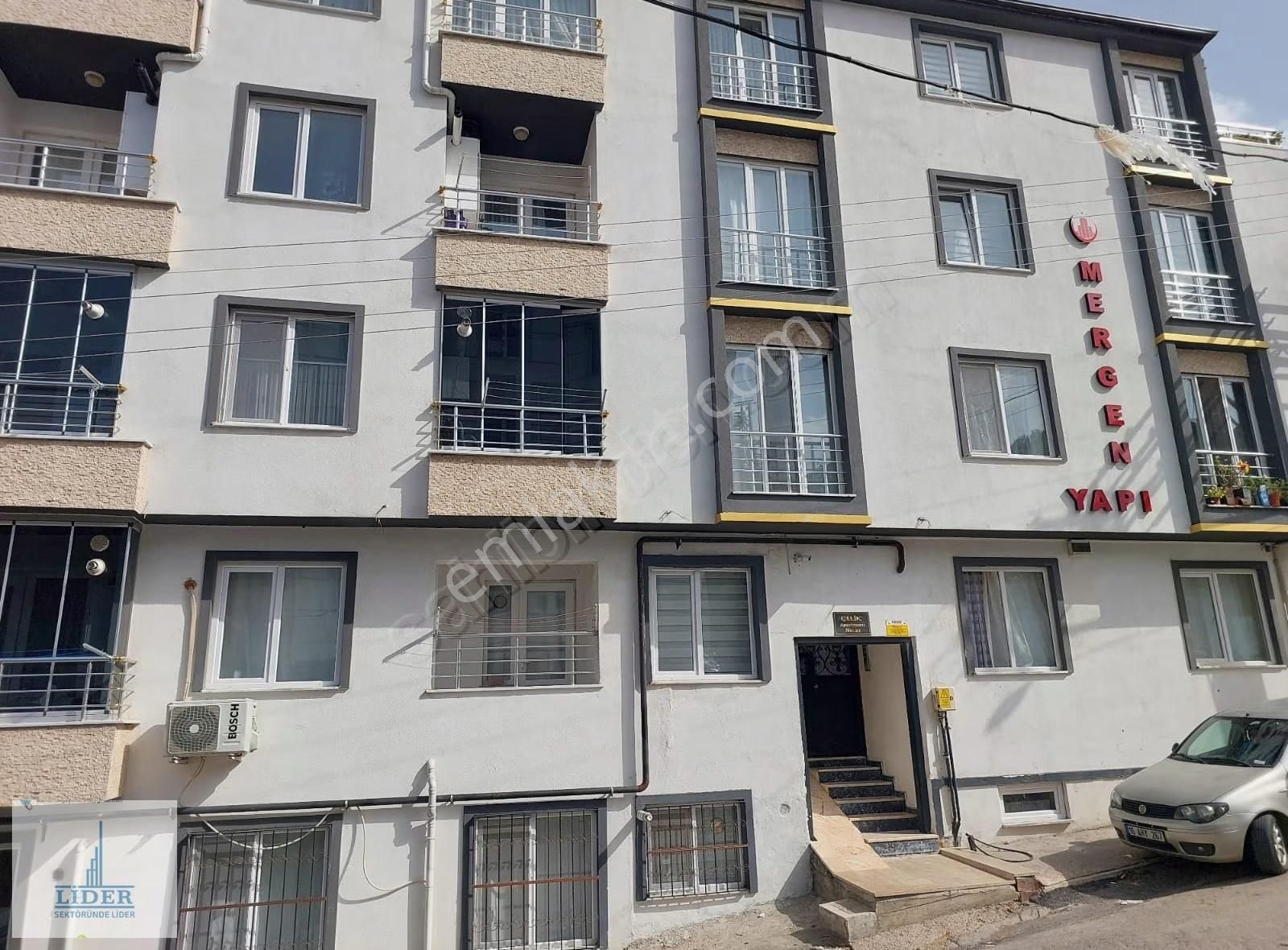 Hürriyet Mahallesinde 2+1/ 90m2 Giriş Kat Kiralık Daire. - Görsel 2