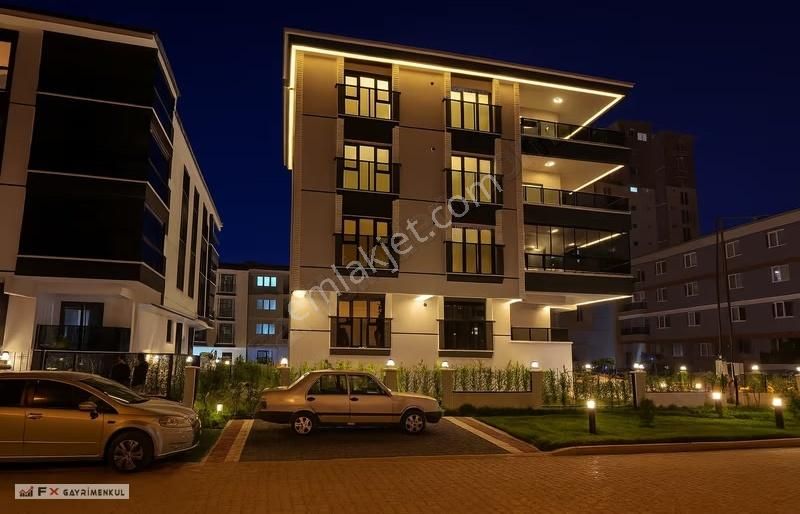 -fx'den_4+1_sıfır_150m2_ultra Geniş_kilerli+giyinme Odalı Daire-