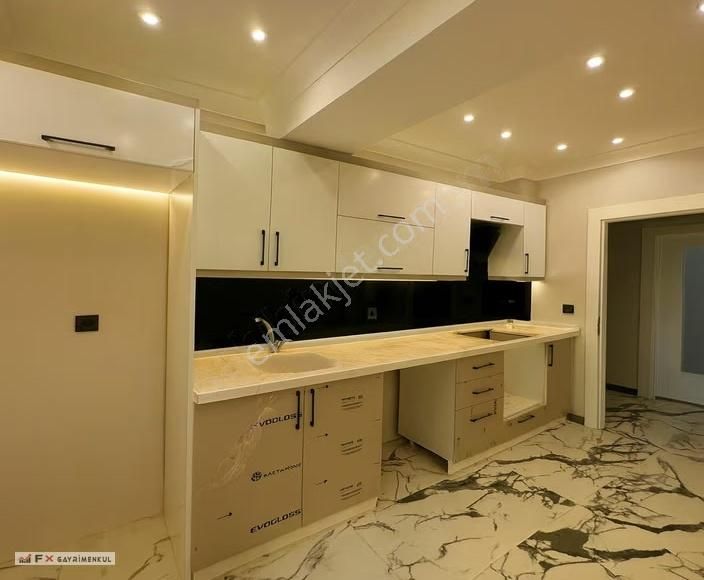 Fx'den 2+1 Sıfır Binada Köşe Başı Cephesı Açık Full Yapılı Daire - Görsel 10