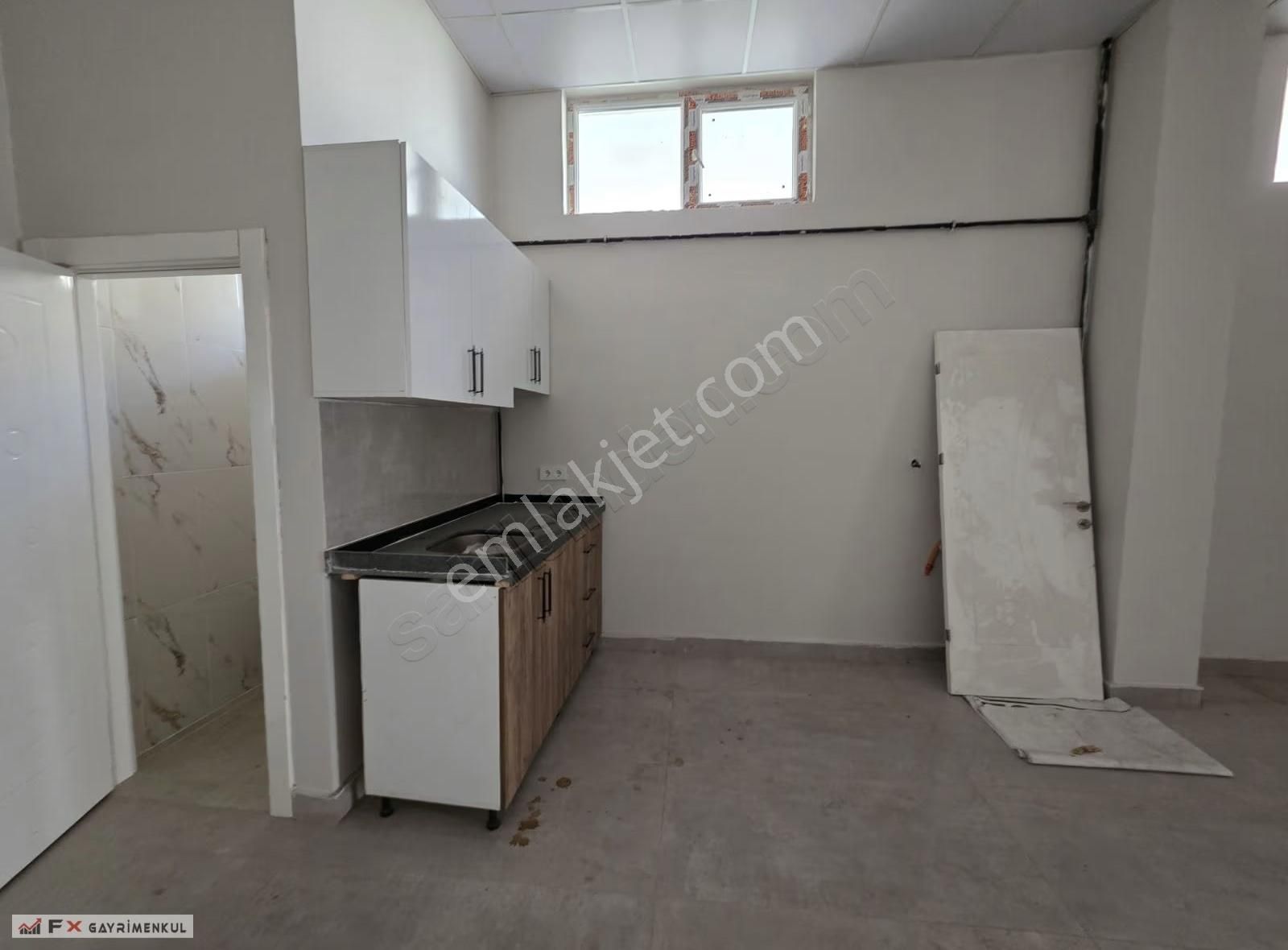 Fx'den_yenikent'de_yeni Sağlık Ocağı Ve Okul Karşısı Dükkanlar - Görsel 13