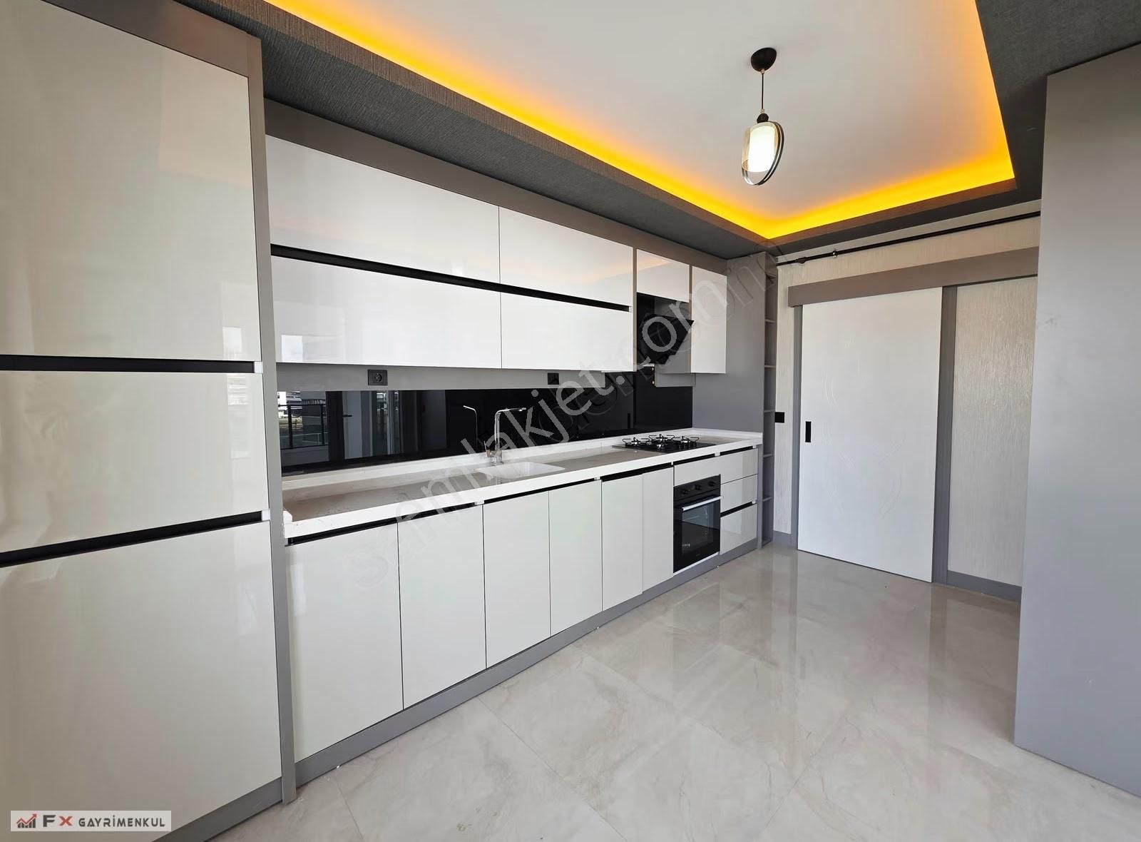 Fx'den Sitede 3+1 Sıfır Oturuma Hazır Merkezi Sistemli Daire