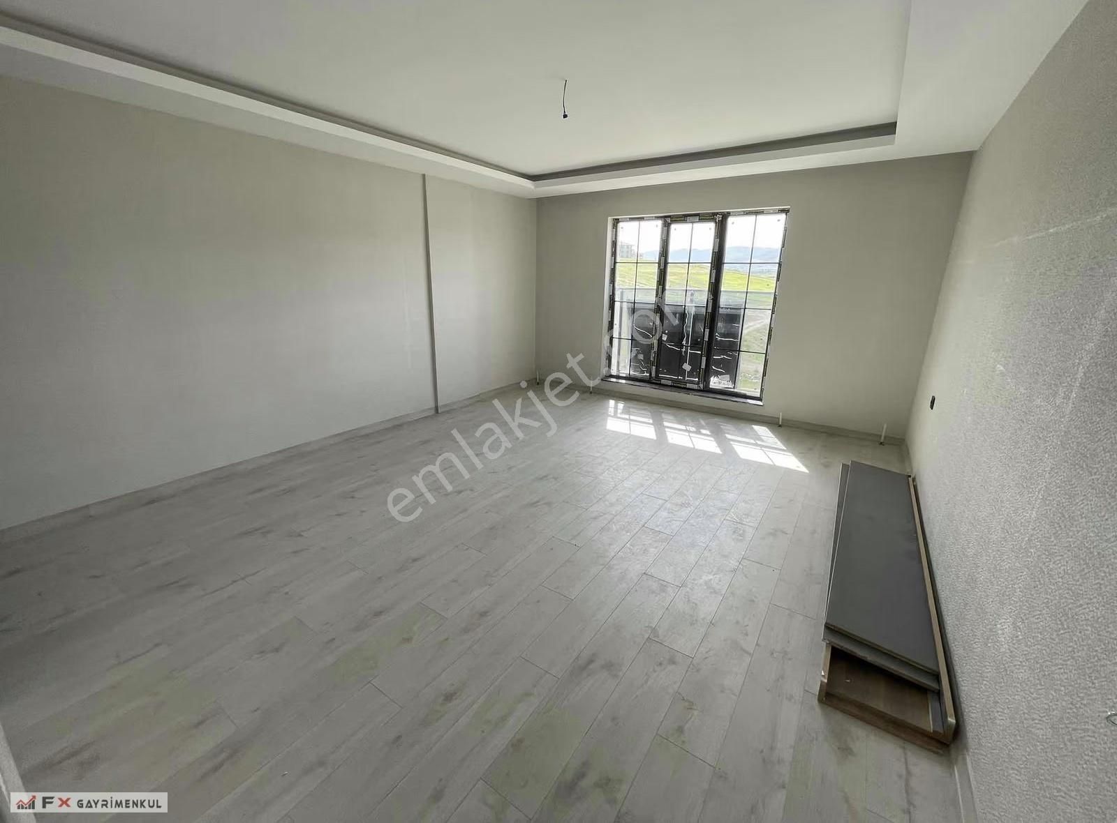 Fx'den Sıfır Bınada 3+1 Geniş Metrekarelı Ara Kat Satılık Daıre - Görsel 7