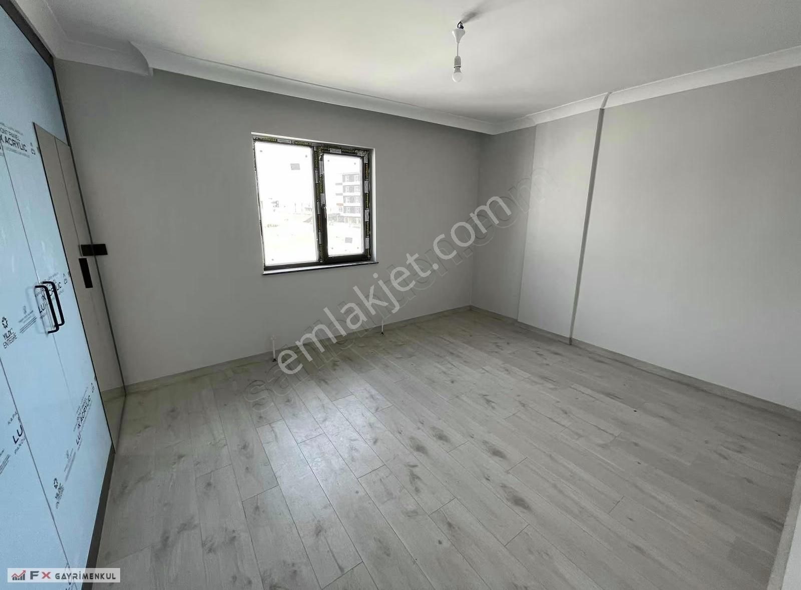 Fx'den Sıfır Bınada 3+1 Geniş Metrekarelı Ara Kat Satılık Daıre - Görsel 18