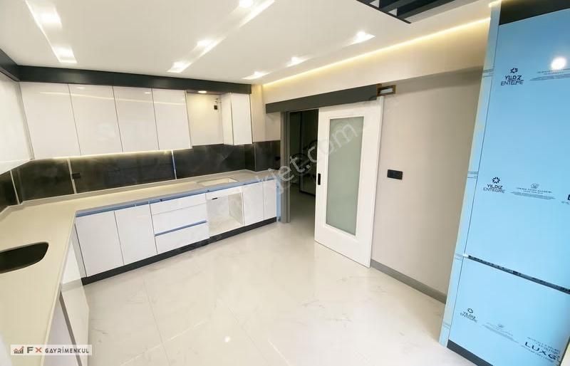 Fx'den Sıfır Bınada 3+1 Geniş Metrekarelı Ara Kat Satılık Daıre - Görsel 5