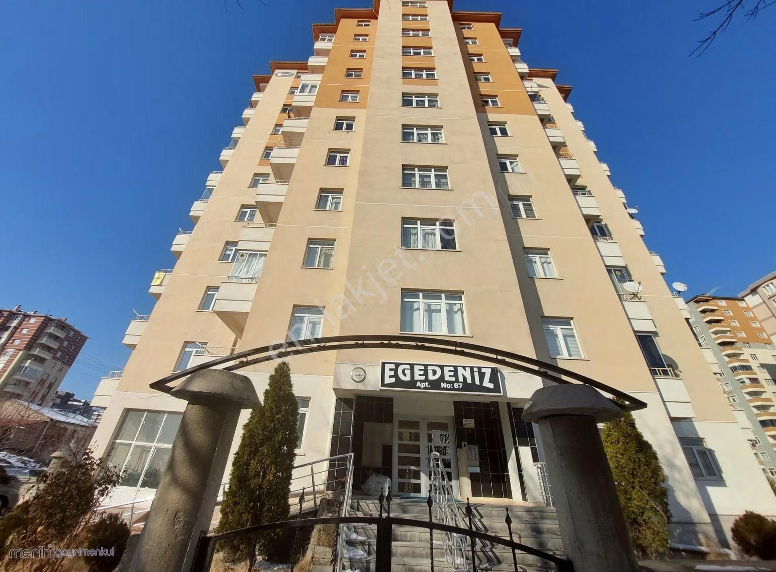 Yıldırım Beyazıt Mah. De 3+1 Satılık Daire