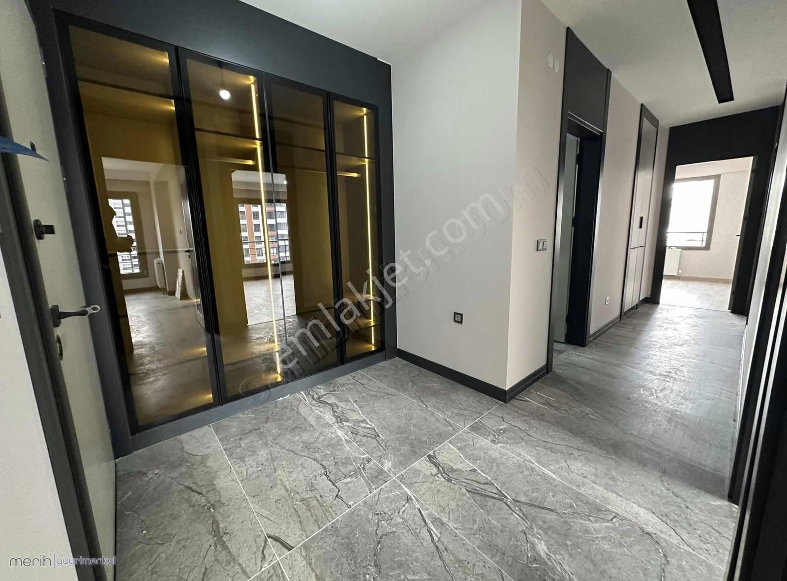 Avenır Marvel 300 Projesinde Emsallerin En Uygunu 2.5+1 Daire - Görsel 11