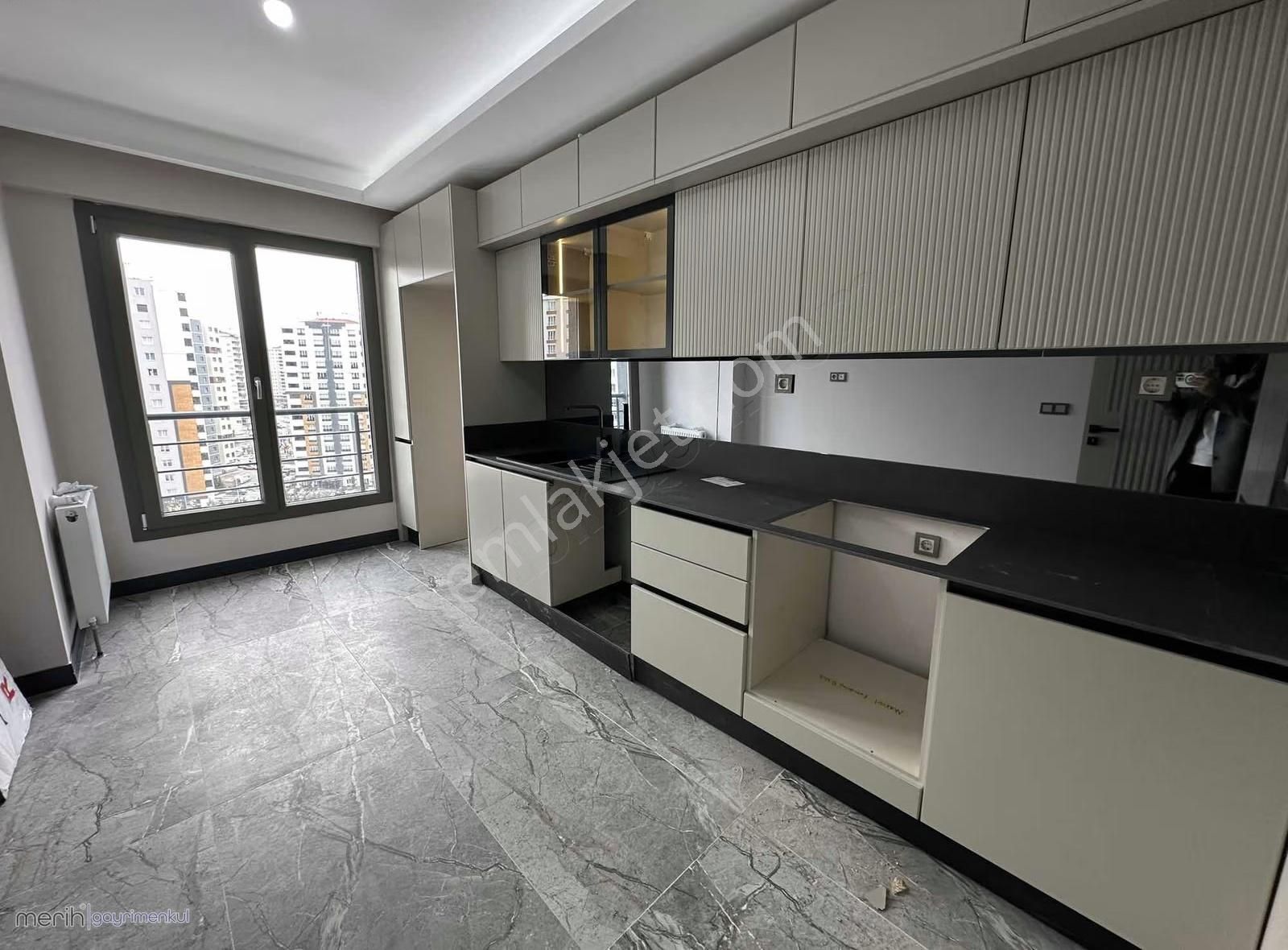 Avenır Marvel 300 Projesinde Emsallerin En Uygunu 2.5+1 Daire - Görsel 17