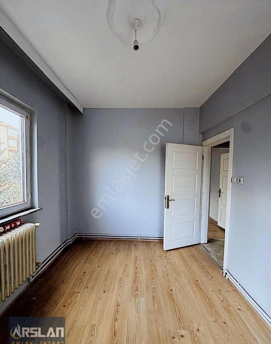 Arslan Emlak'tan İnegöl Yeni Mahallede Kiralık 3+1 Daire - Görsel 5