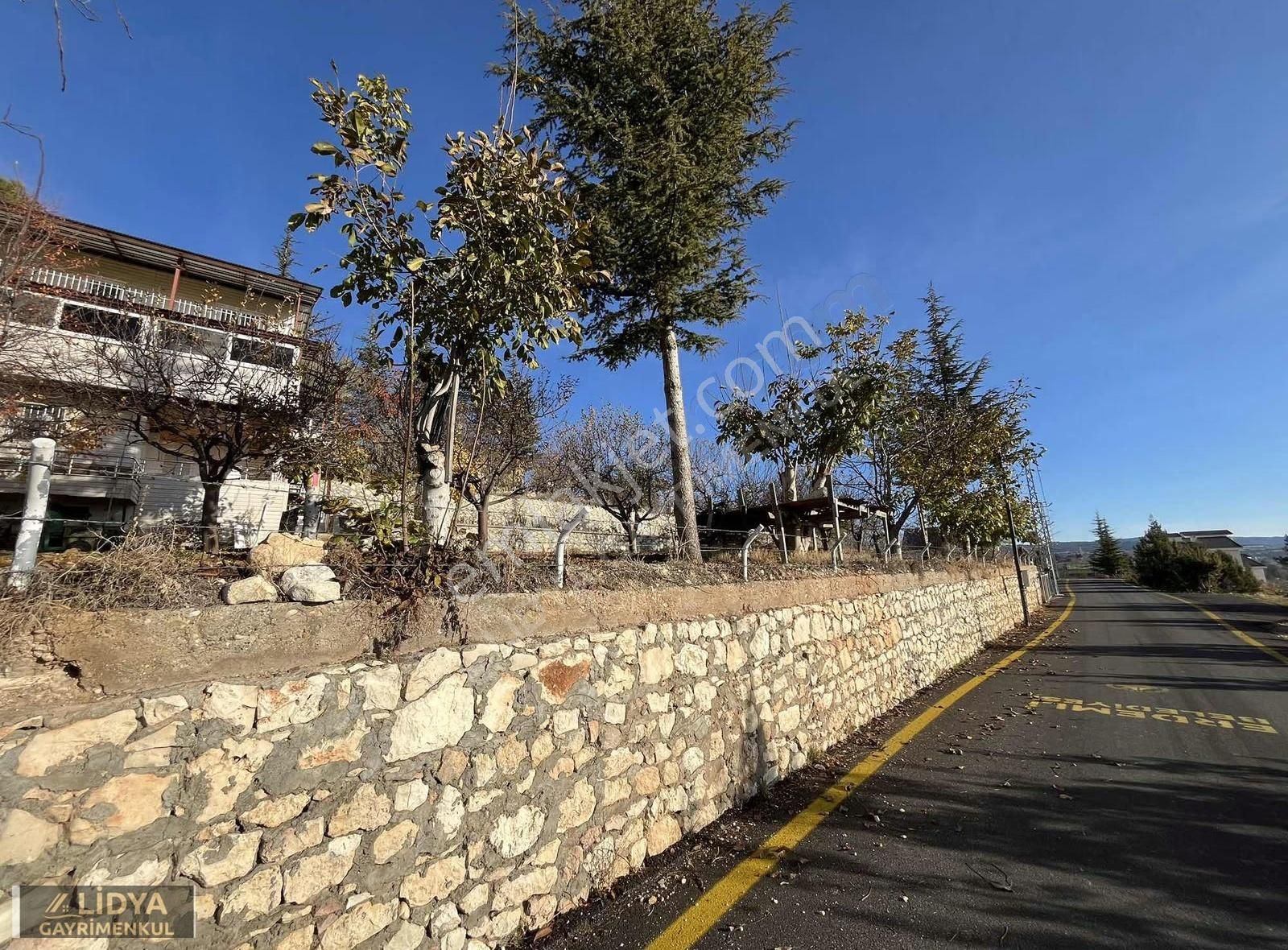 Sarıkaya'da 1.530 M2'lik Arsa Ve Satılık Dubleks Villa - Görsel 4