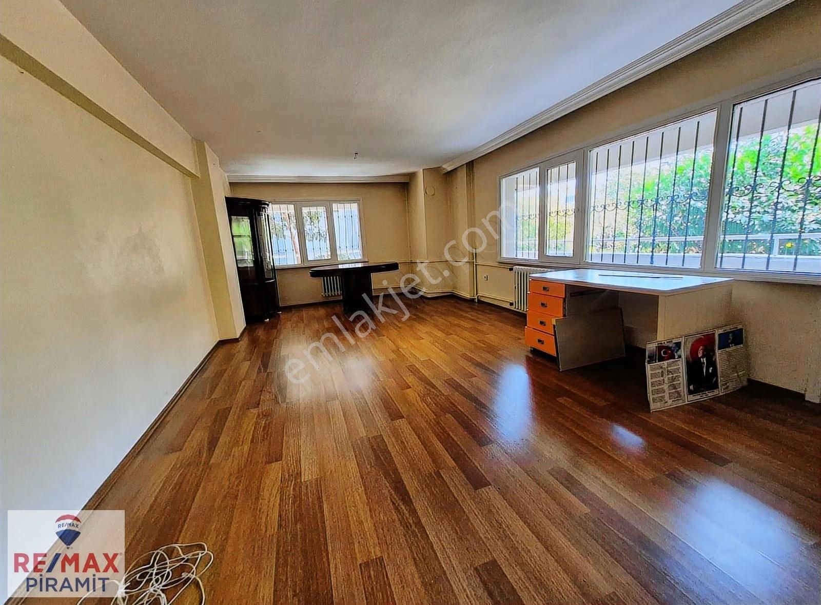 Koşuyolunun Kalbınde, Genış Balkonlu 2+1 Sıdıka Sabancı 2 St. - Görsel 7