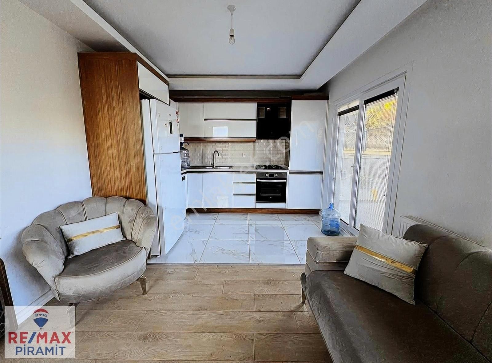 Çengelköy Rüzgartepe Evlerinde Eşyalı Kiralık 2+1 Teraslı Daire - Görsel 9