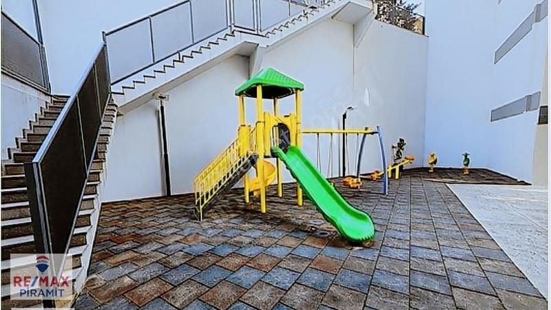 Çengelköy Rüzgartepe Evlerinde Eşyalı Kiralık 2+1 Teraslı Daire - Görsel 24