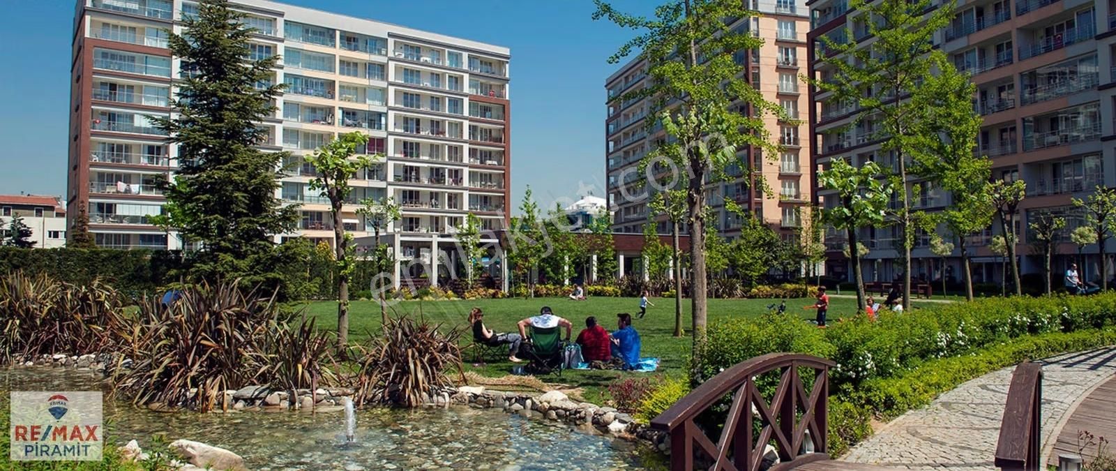 Ada Park Sitesinde, Kapalı Mutfaklı,full Eşyalı 2+1 Kiralık.!!!!