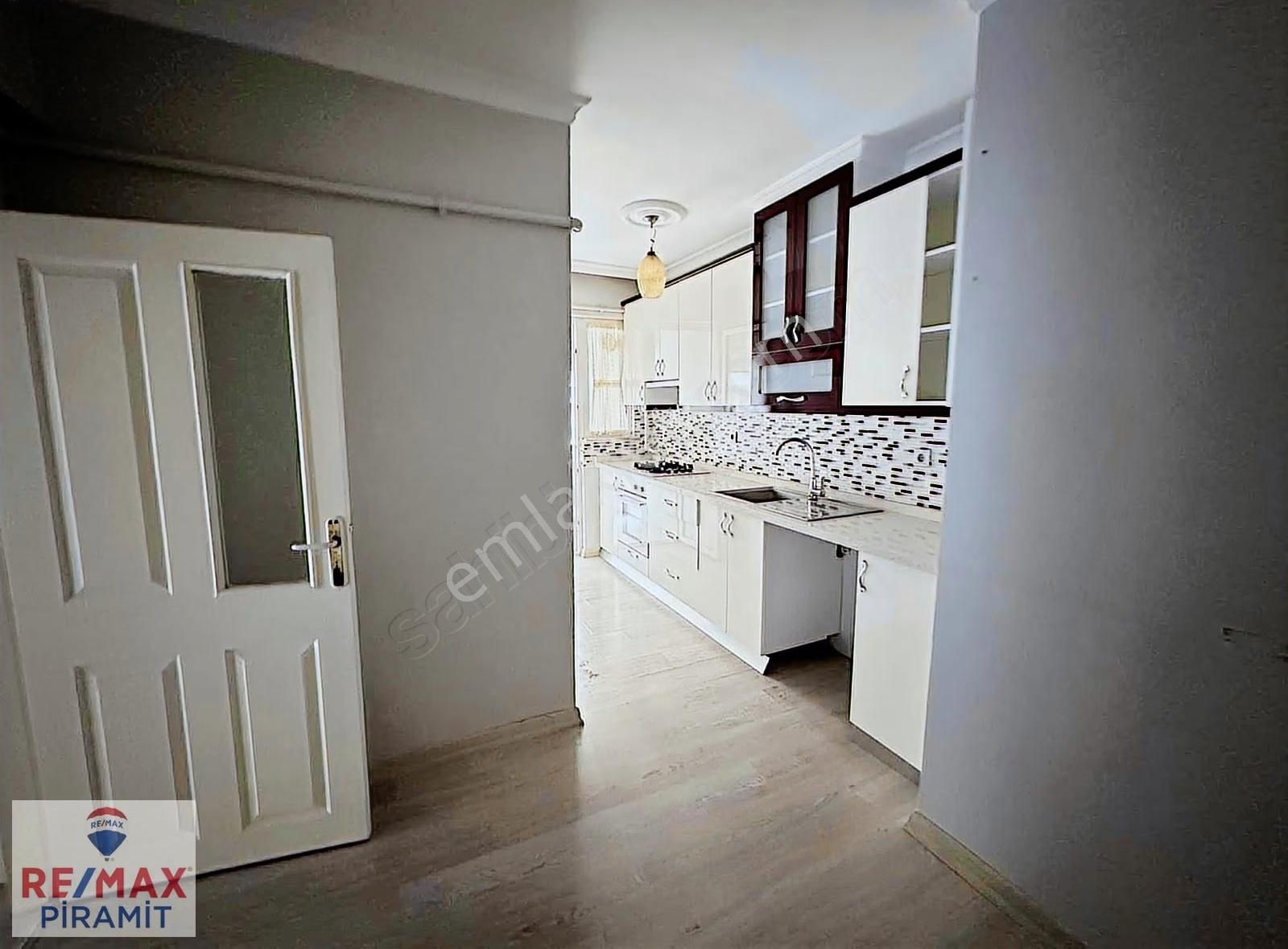 Site İçerisinde,güvenlikli,otoparklı,bakımlı 3+1 Kiralık Daire. - Görsel 17