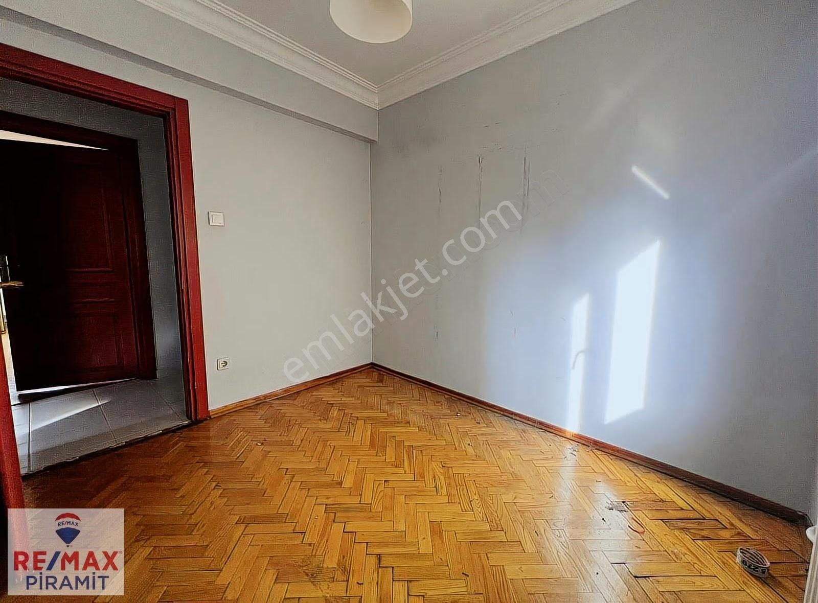 Alsancak Sitesi'nde Caddeye Yakın 3+1 Kiralık Daire-hesna Yılmaz - Görsel 4