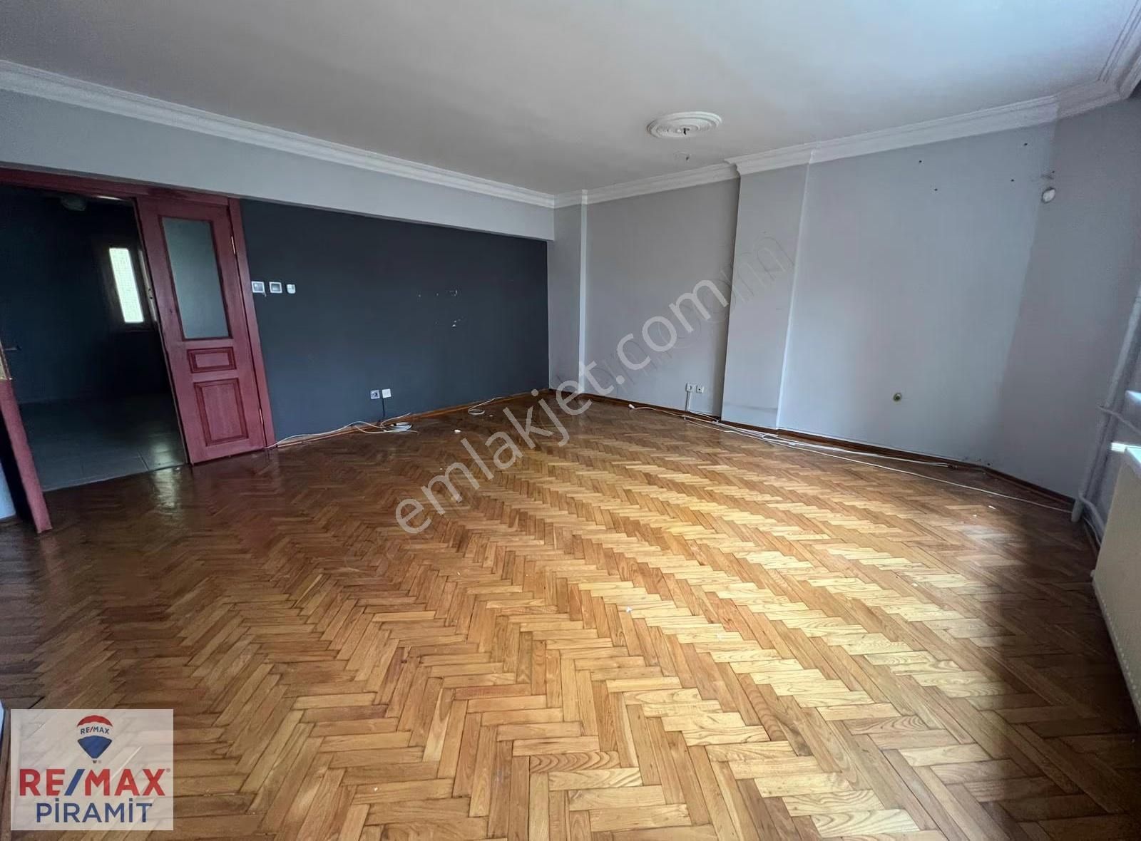 Alsancak Sitesi'nde Caddeye Yakın 3+1 Kiralık Daire-hesna Yılmaz - Görsel 18