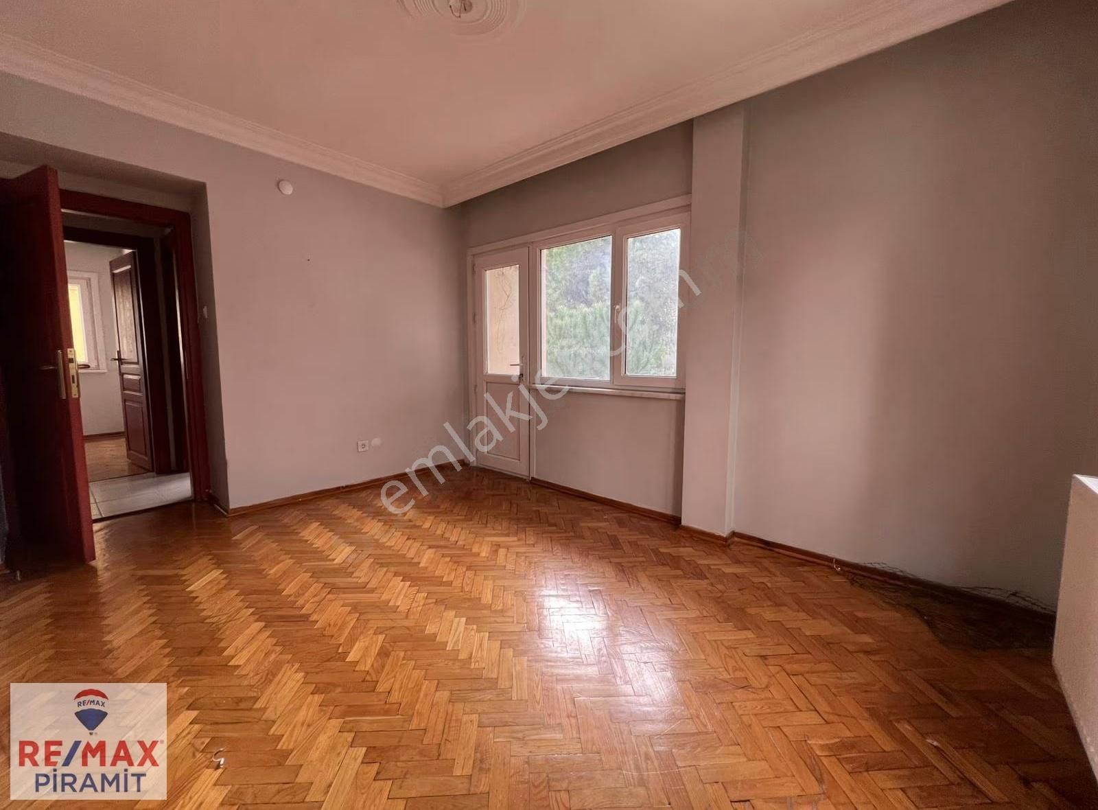 Alsancak Sitesi'nde Caddeye Yakın 3+1 Kiralık Daire-hesna Yılmaz - Görsel 30