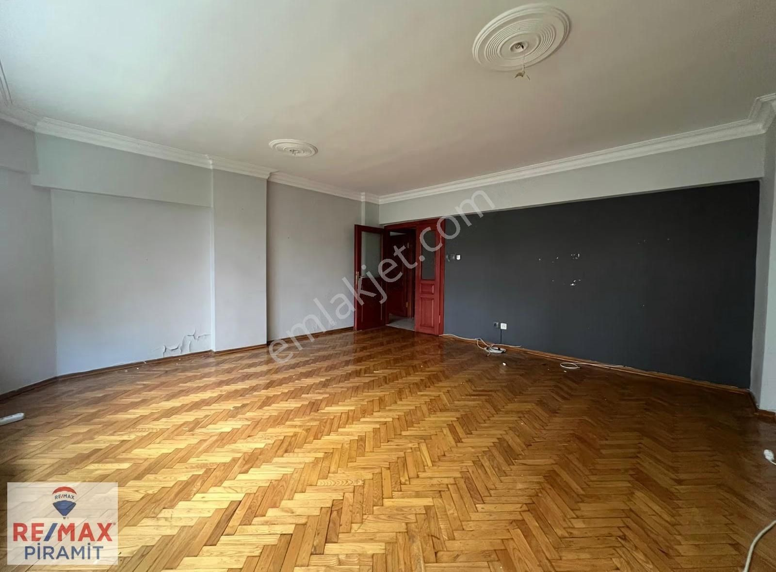Alsancak Sitesi'nde Caddeye Yakın 3+1 Kiralık Daire-hesna Yılmaz - Görsel 25