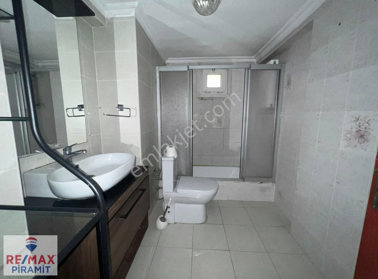 Alsancak Sitesi'nde Caddeye Yakın 3+1 Kiralık Daire-hesna Yılmaz - Görsel 22