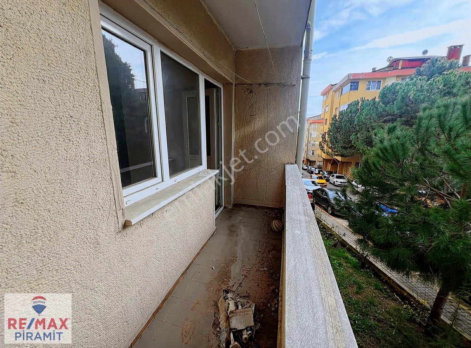 Alsancak Sitesi'nde Caddeye Yakın 3+1 Kiralık Daire-hesna Yılmaz - Görsel 23