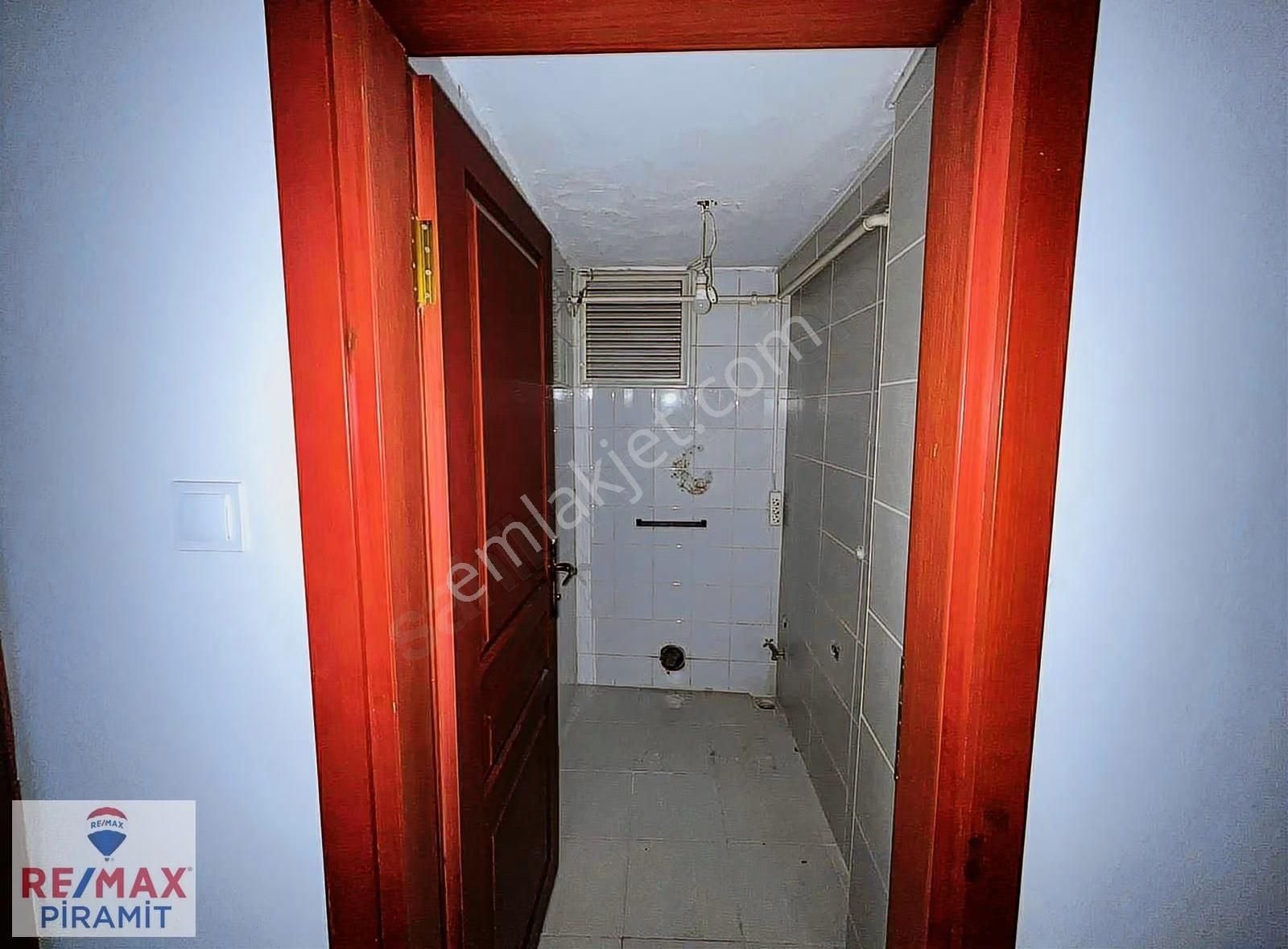 Alsancak Sitesi'nde Caddeye Yakın 3+1 Kiralık Daire-hesna Yılmaz - Görsel 20