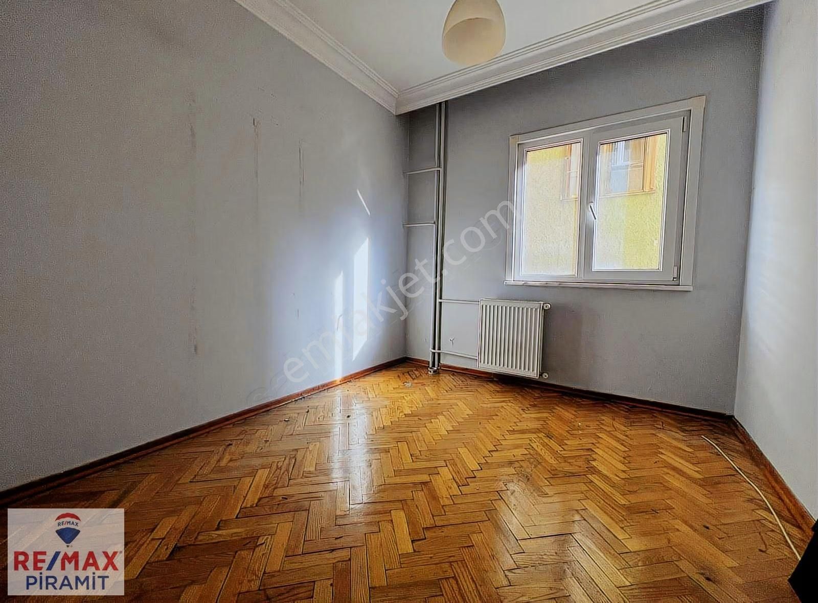 Alsancak Sitesi'nde Caddeye Yakın 3+1 Kiralık Daire-hesna Yılmaz - Görsel 10