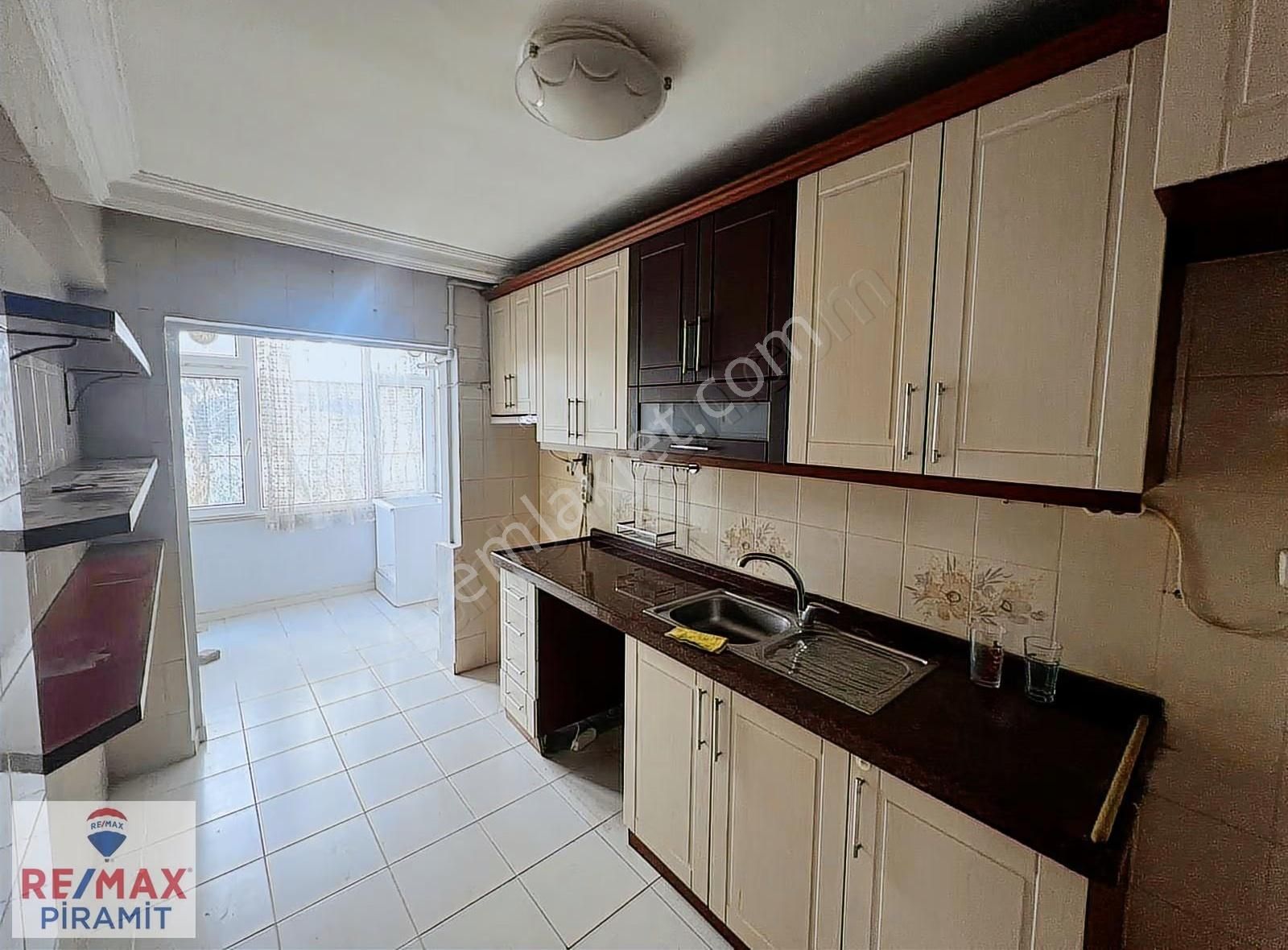 Alsancak Sitesi'nde Caddeye Yakın 3+1 Kiralık Daire-hesna Yılmaz - Görsel 16