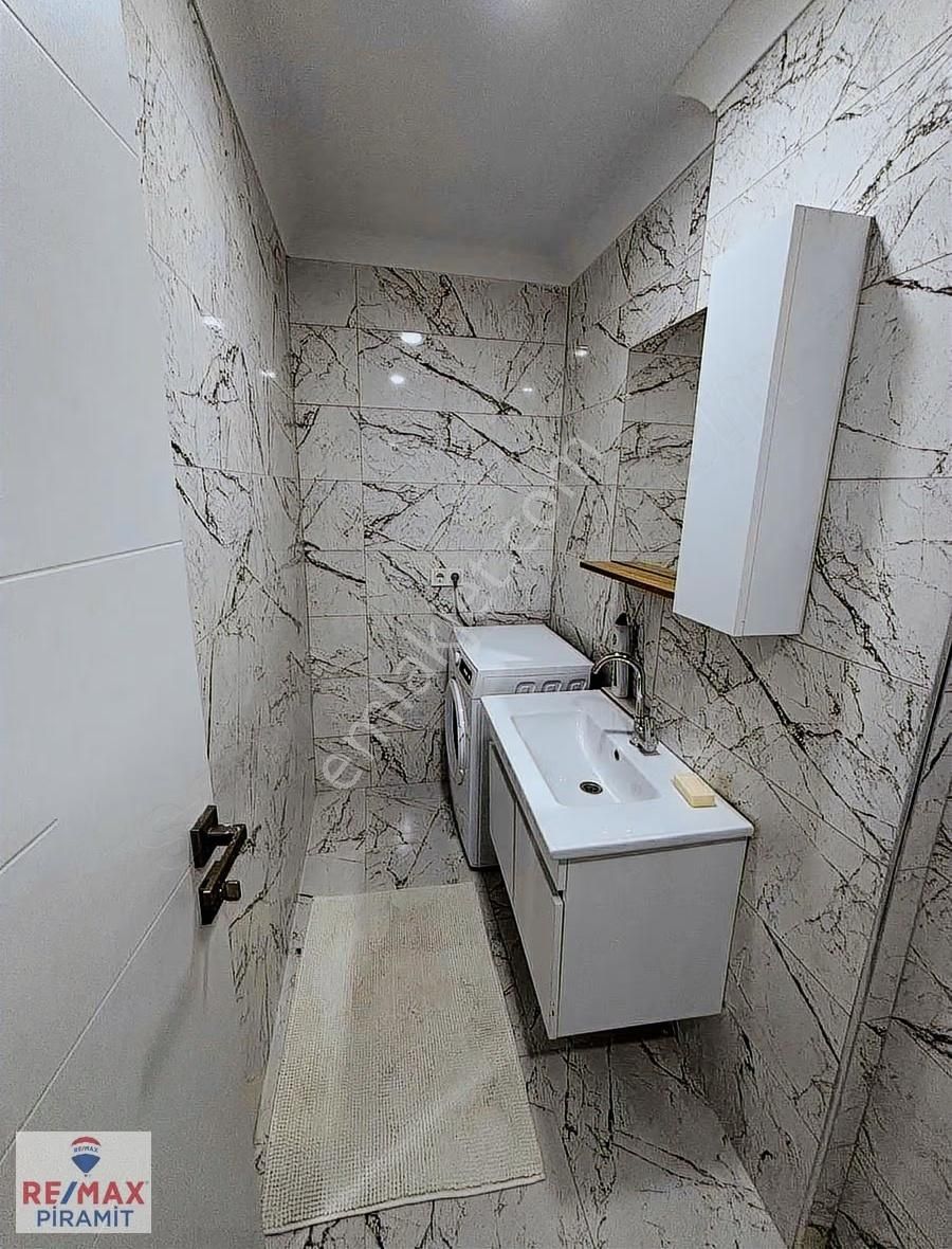 Zümrütevlerde Sıfır Binada, Sıfır Eşyalı Kiralık 1+1 Daire !!! - Görsel 8