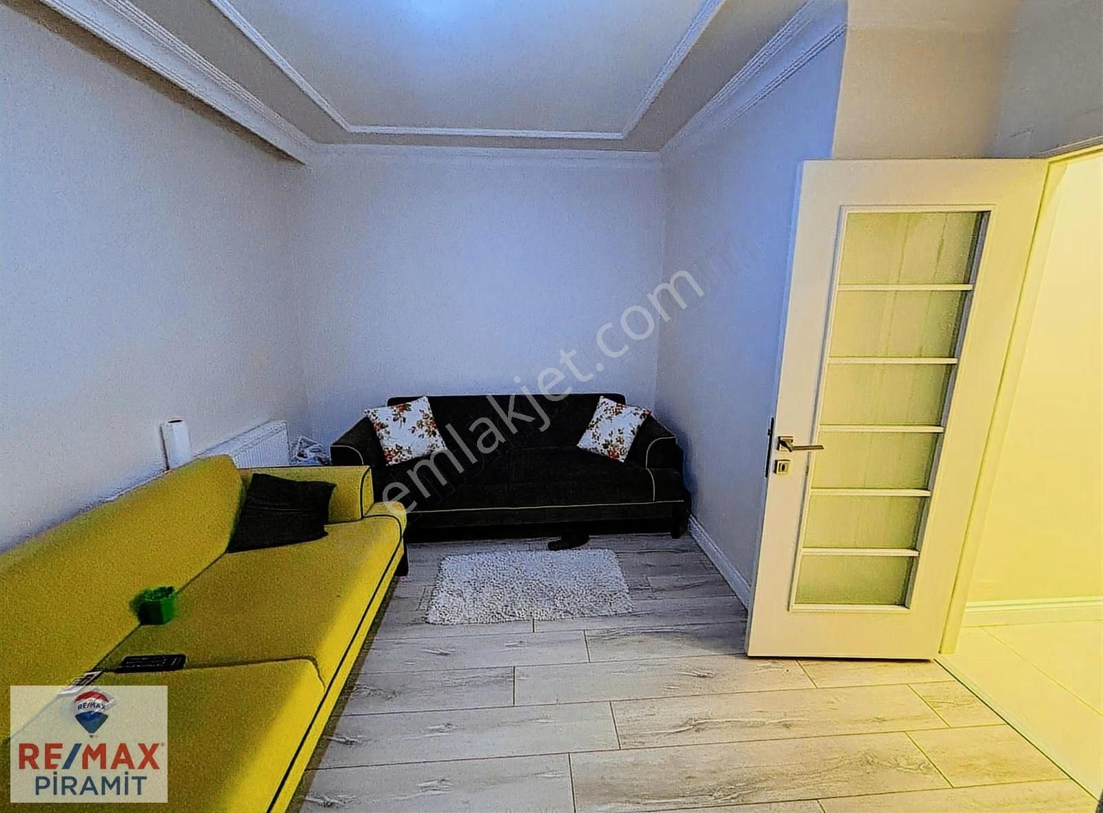Üsküdar İcadiyede 2+1 2017 Yapım Eşyalı Kiralık Daire Bahçe Katı - Görsel 9