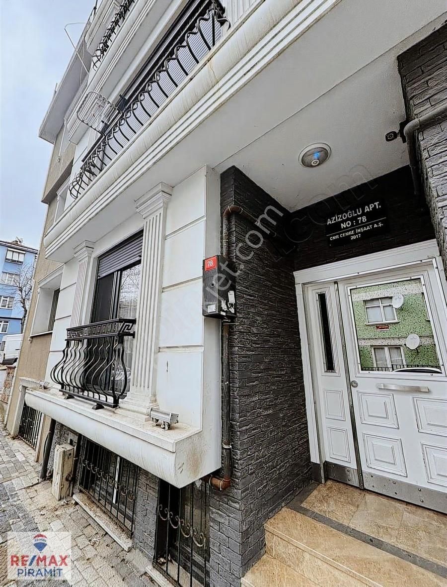Üsküdar İcadiyede 2+1 2017 Yapım Eşyalı Kiralık Daire Bahçe Katı - Görsel 3