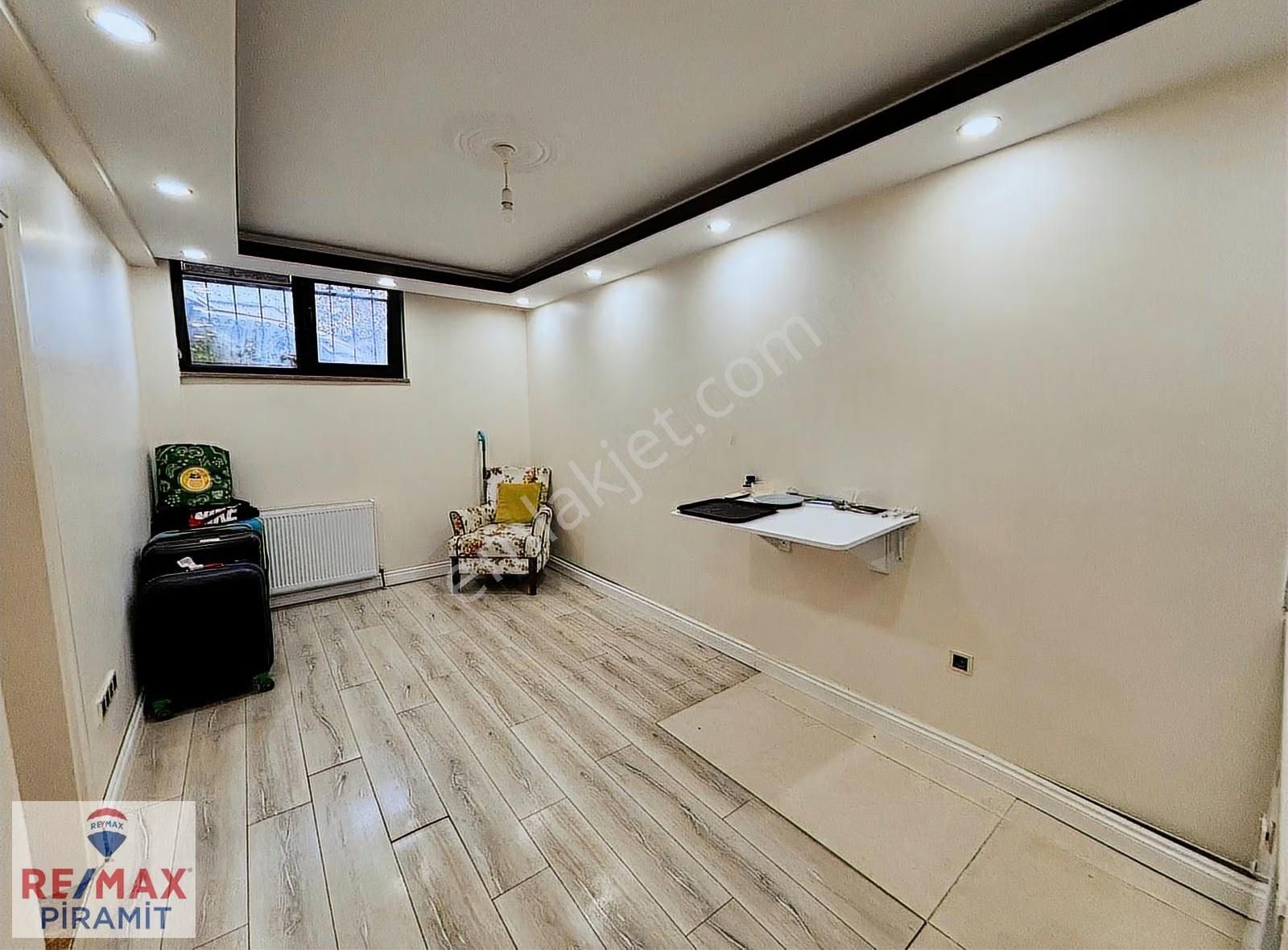 Üsküdar İcadiyede 2+1 2017 Yapım Eşyalı Kiralık Daire Bahçe Katı - Görsel 6