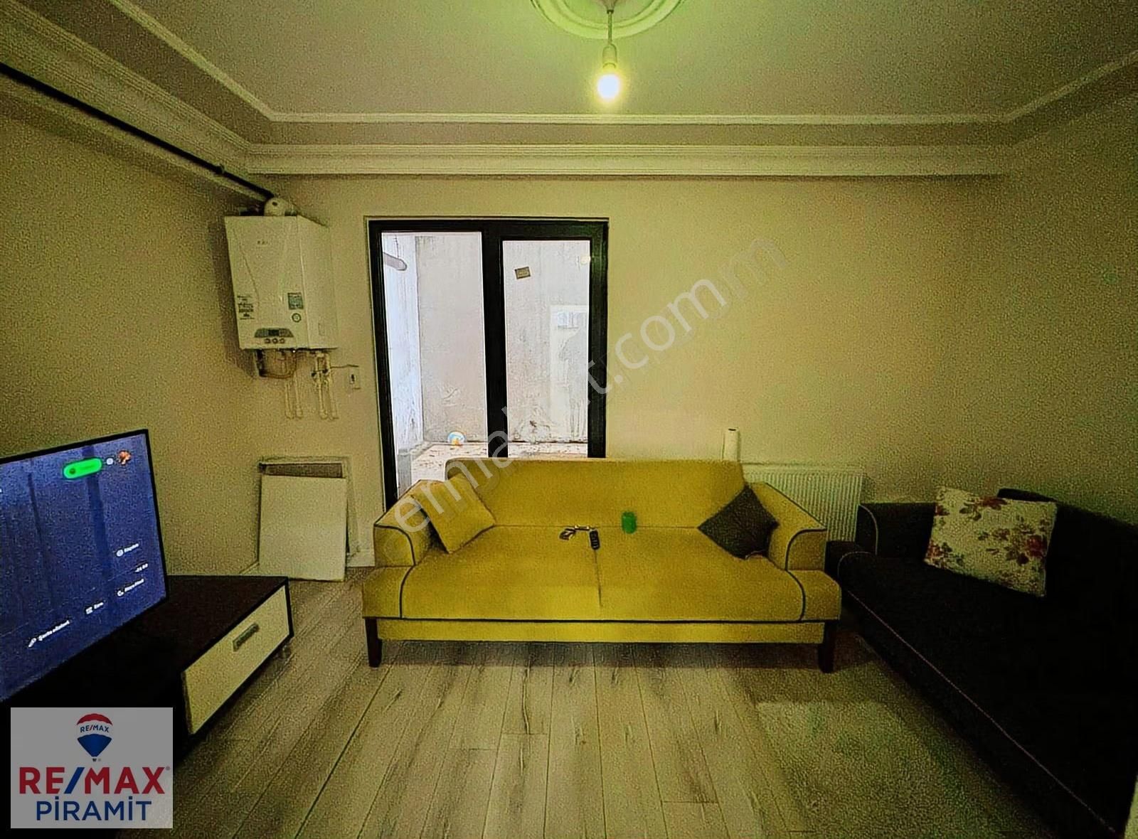 Üsküdar İcadiyede 2+1 2017 Yapım Eşyalı Kiralık Daire Bahçe Katı - Görsel 2