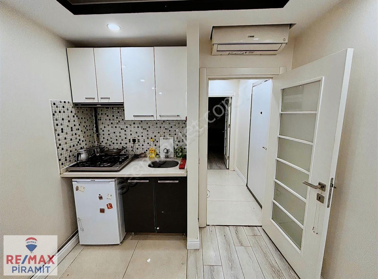 Üsküdar İcadiyede 2+1 2017 Yapım Eşyalı Kiralık Daire Bahçe Katı - Görsel 19