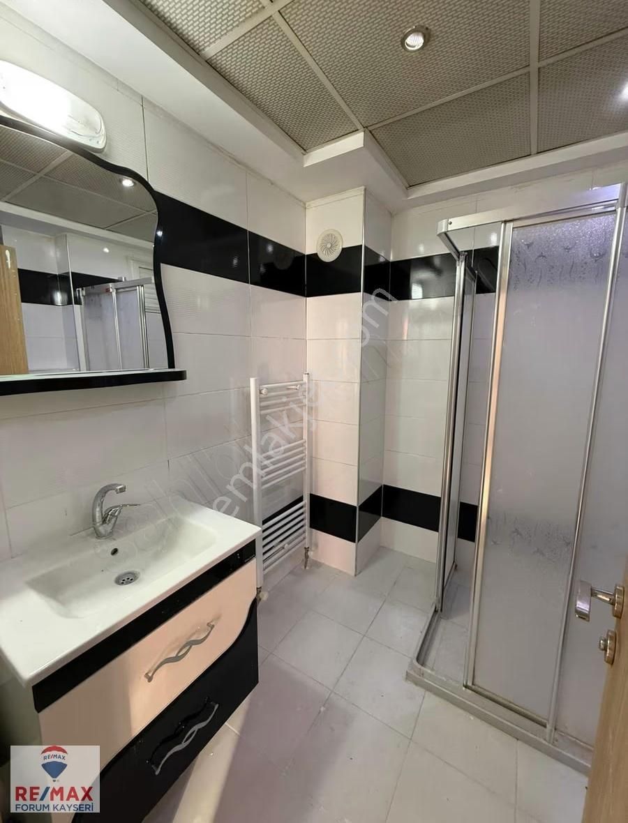 Yakut Mah. Merkezi Konumlu Satılık 3+1 Daire - Görsel 14