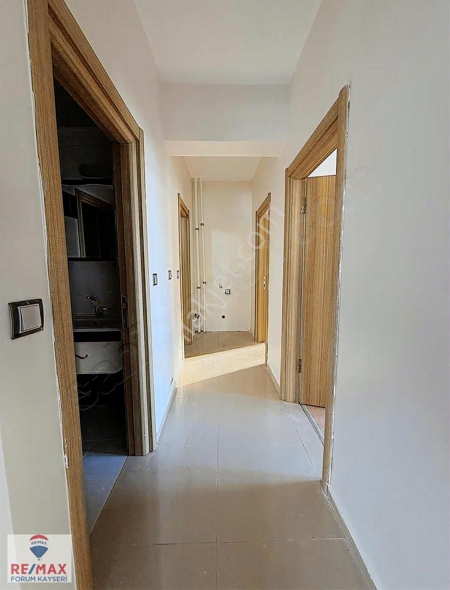 Yakut Mah. Merkezi Konumlu Satılık 3+1 Daire - Görsel 24
