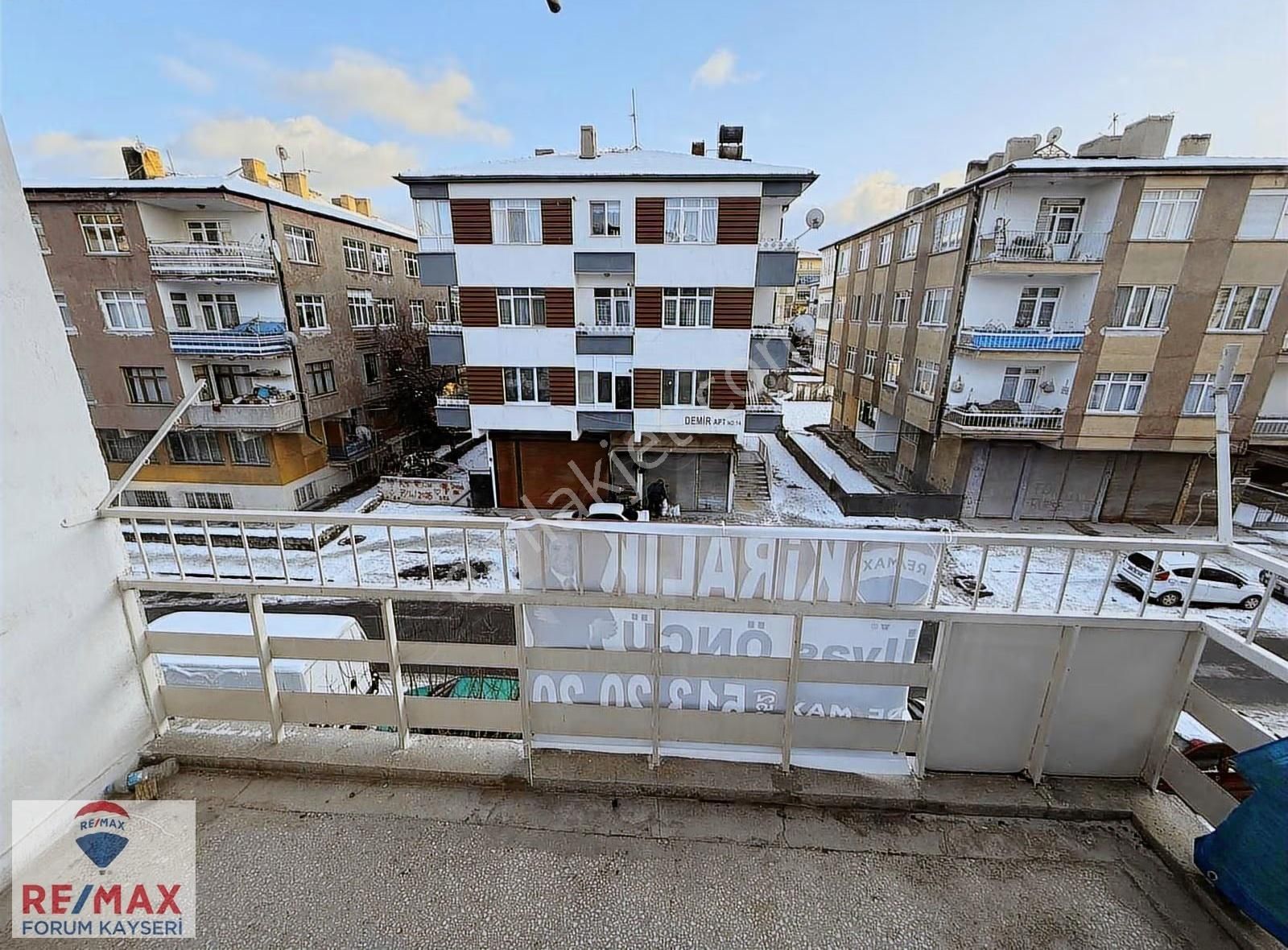 Şehir Merkezin'de 3+1 Kiralık Daire - Görsel 14