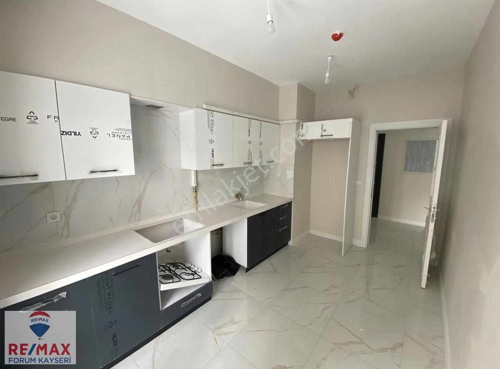 Sahabiye Kentsel Dönüşümde İçi Yapılı Kiralık 2+1 Daire - Görsel 4