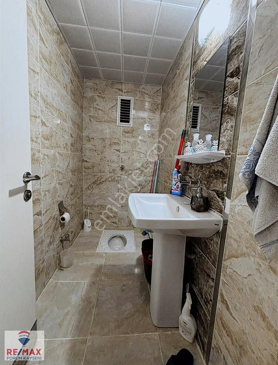 Serkent Esnaf Tokide Tapusu Hazır 3+1 Satılık Daire - Görsel 7