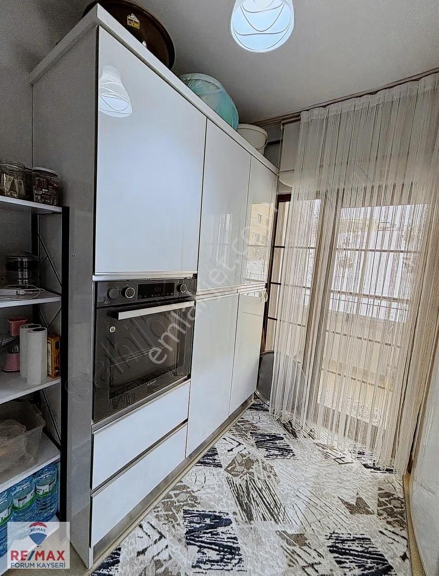 Serkent Esnaf Tokide Tapusu Hazır 3+1 Satılık Daire - Görsel 10