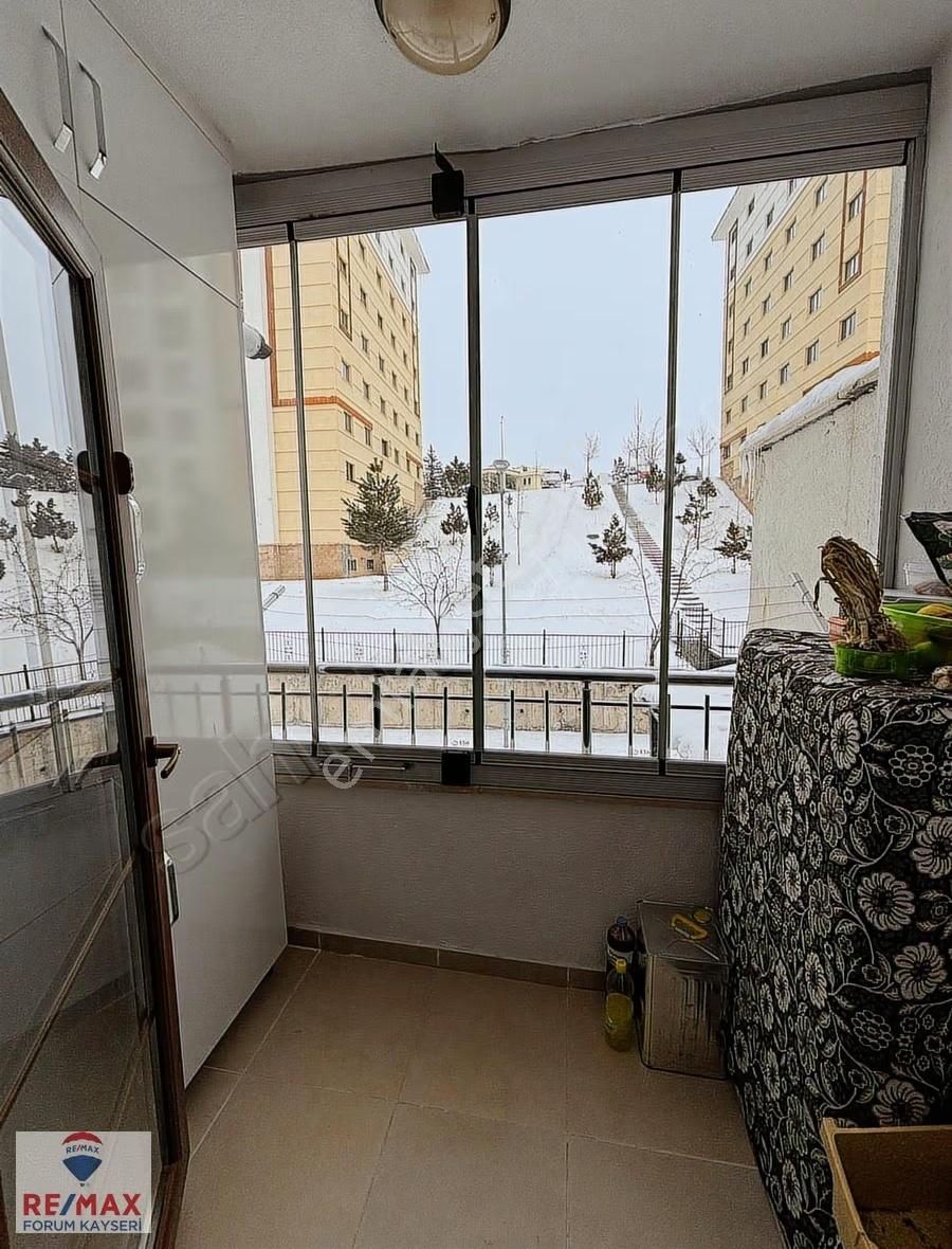 Serkent Esnaf Tokide Tapusu Hazır 3+1 Satılık Daire - Görsel 14