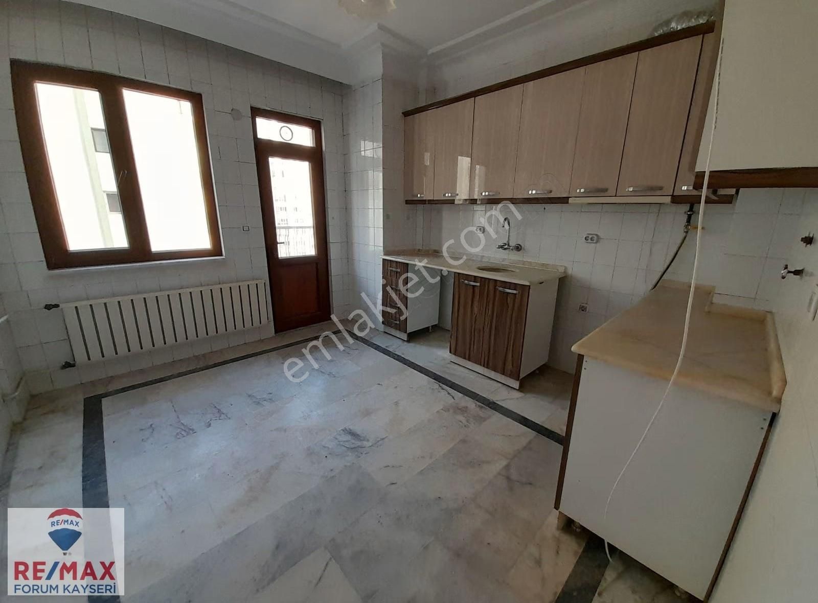 Erciyes Evler Mah. 4+1 Kiralık Daire - Görsel 9