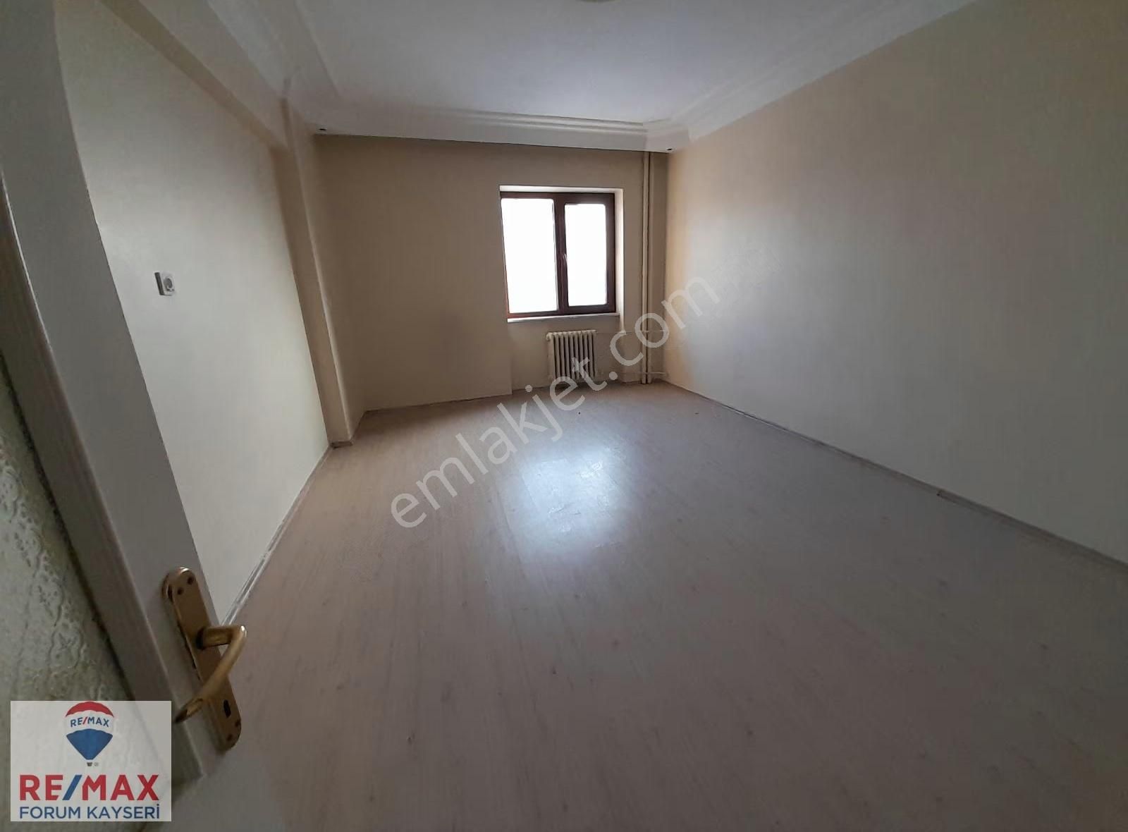 Erciyes Evler Mah. 4+1 Kiralık Daire - Görsel 3