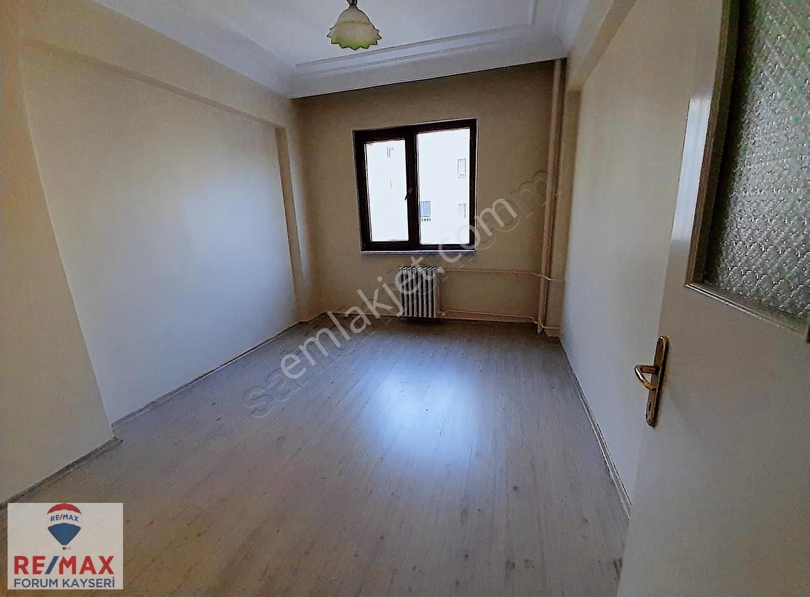 Erciyes Evler Mah. 4+1 Kiralık Daire - Görsel 10