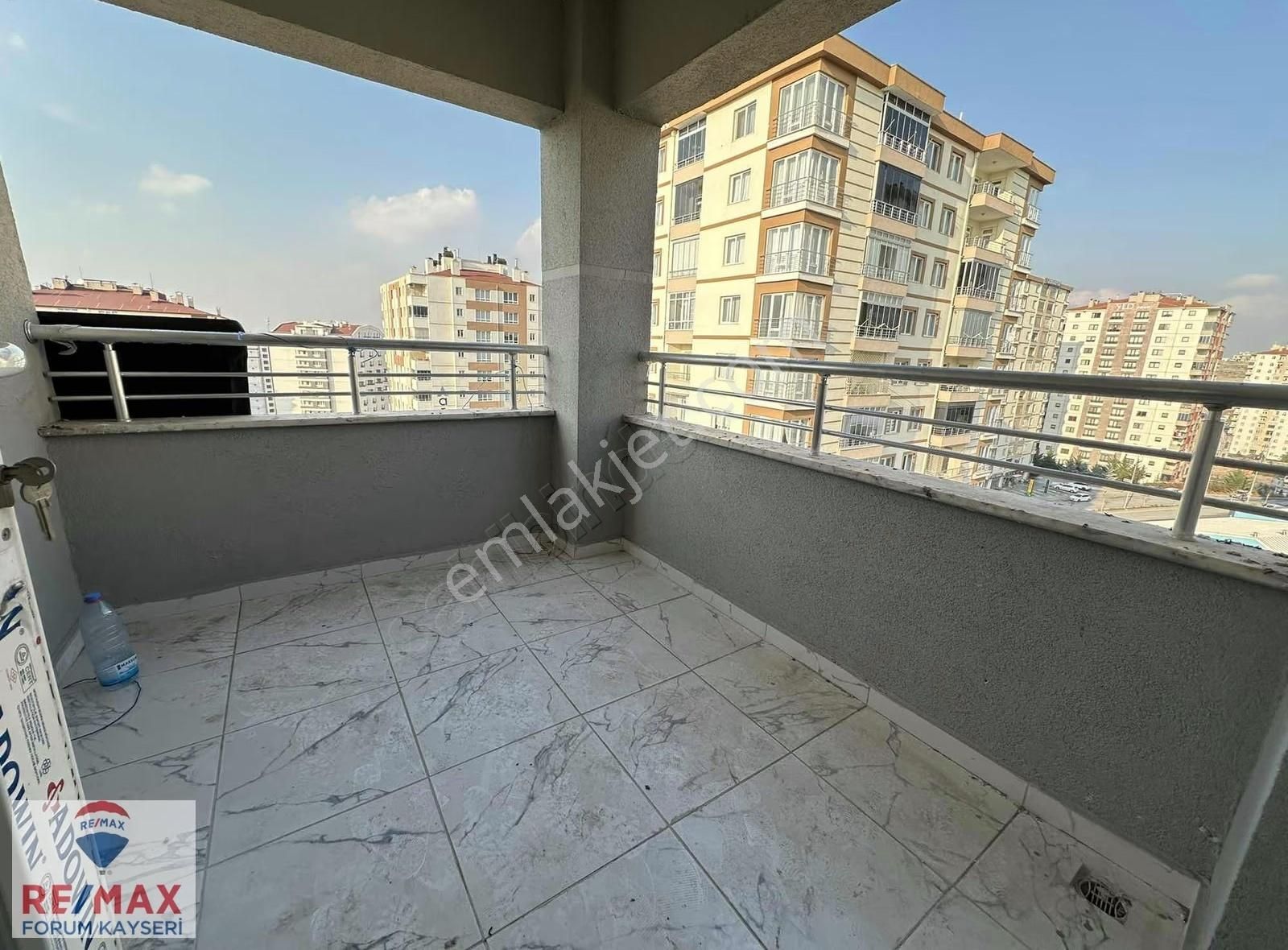 Talas Mevlana'da 3+1 Sıfır Kıralık - Görsel 2