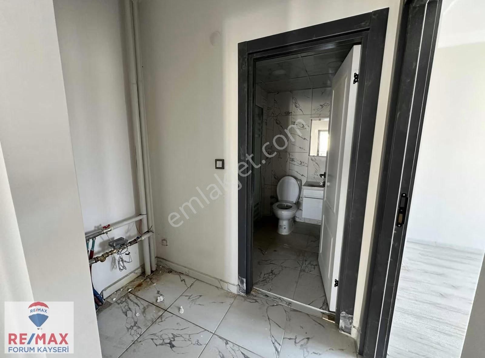 Talas Mevlana'da 3+1 Sıfır Kıralık