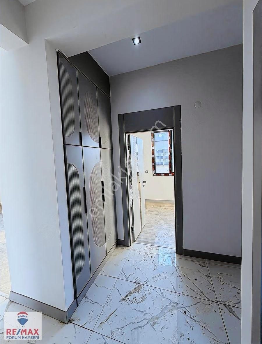 Muhteşem Konumda 3+1 Butik Villa - Görsel 4