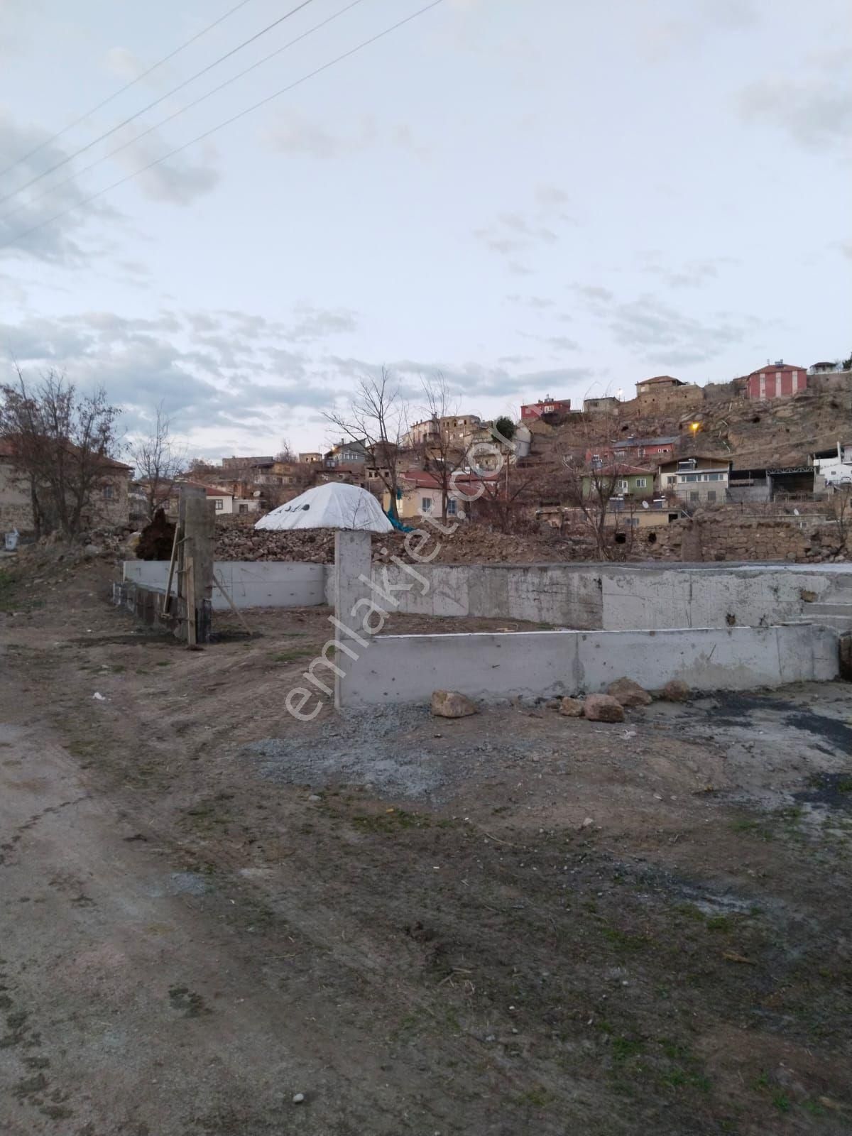 Güneşli De Satılık 220 M2 Köy İçi - Görsel 4