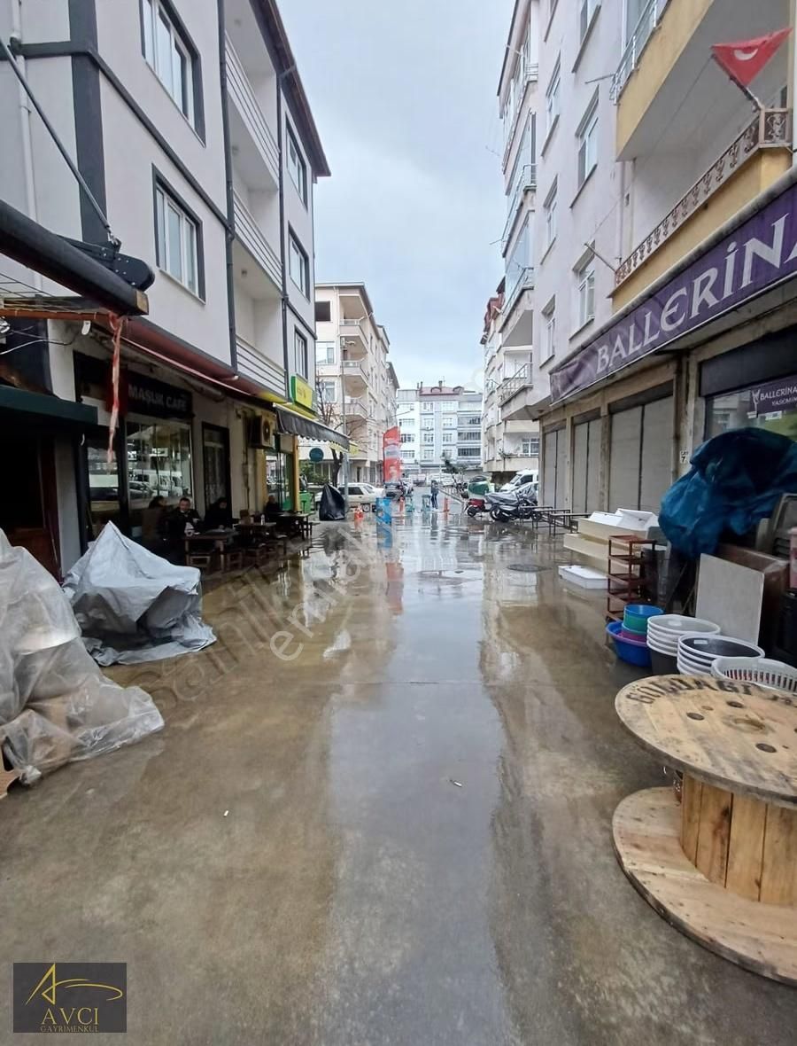 Avcı Gayrımenkul'den Yeni Fidangör'e Komşu Kiralık Dükkan Depo - Görsel 3