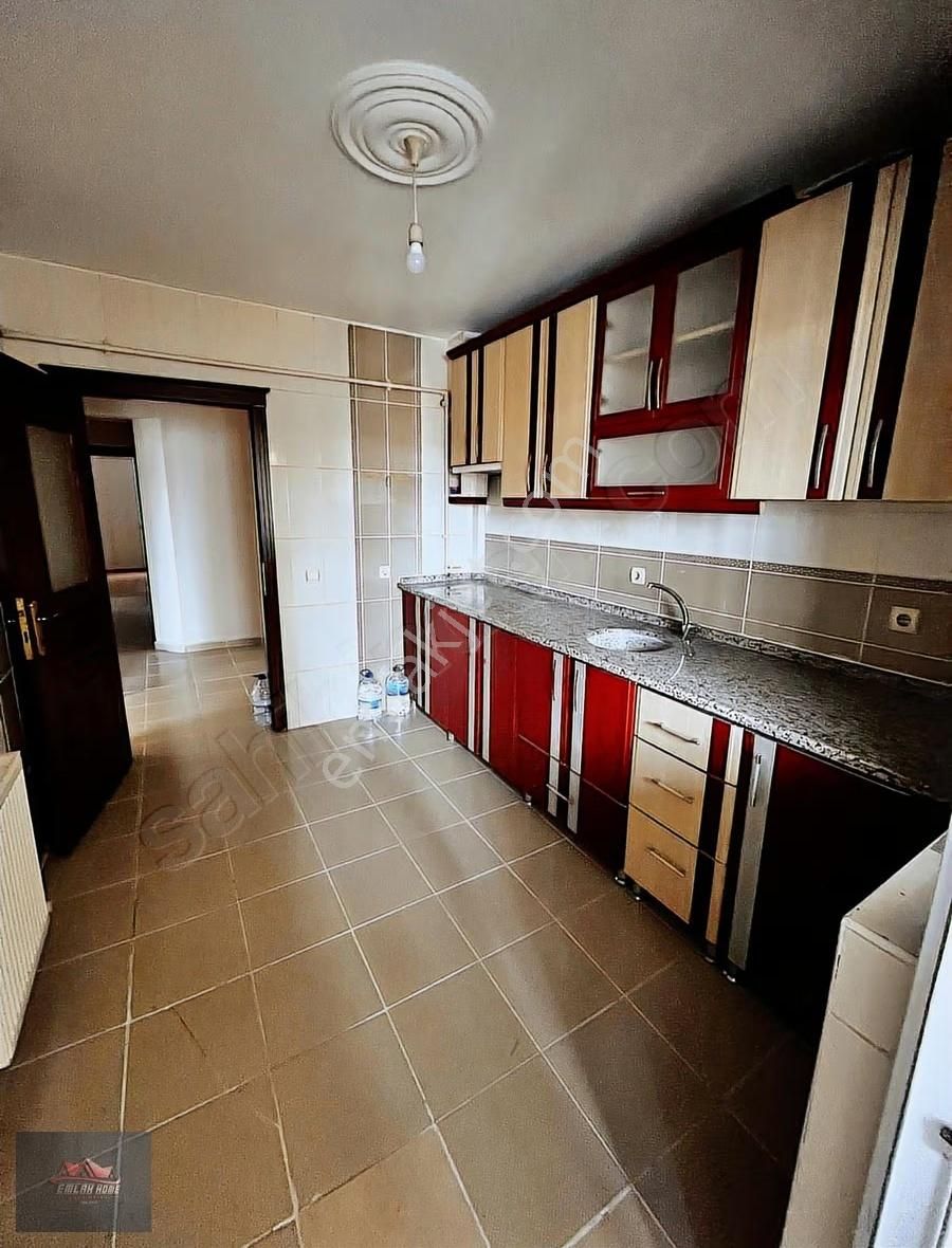 Mamak Cadde De 3+1 Kiralık Merkezi Lokasyonda Trene Yakın - Görsel 16